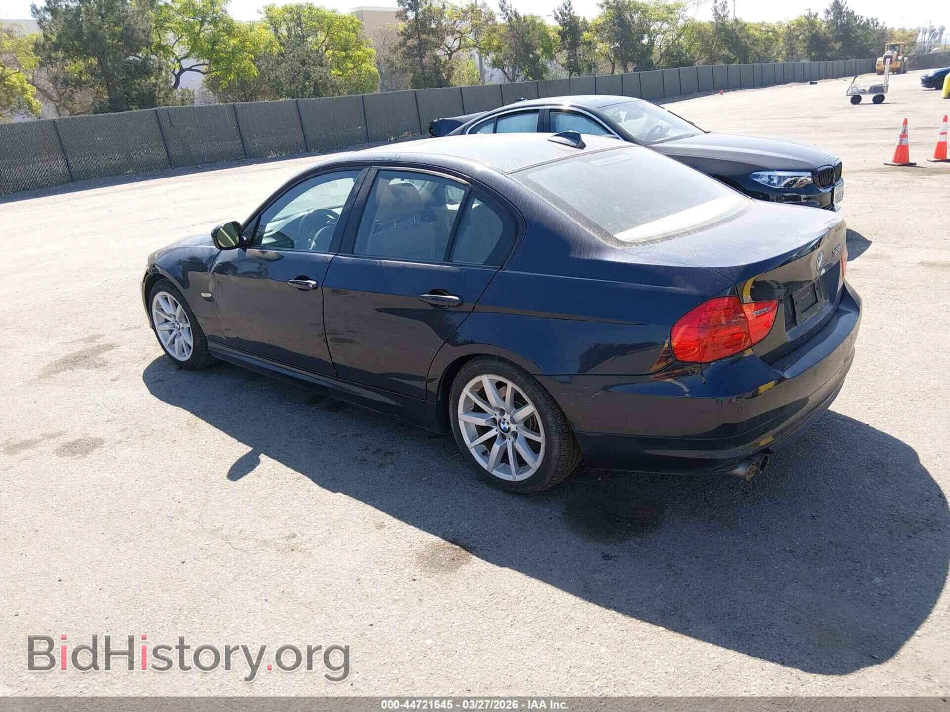 2009 BMW 328I - VIN: WBAPH77549NL84959 - Фото 3