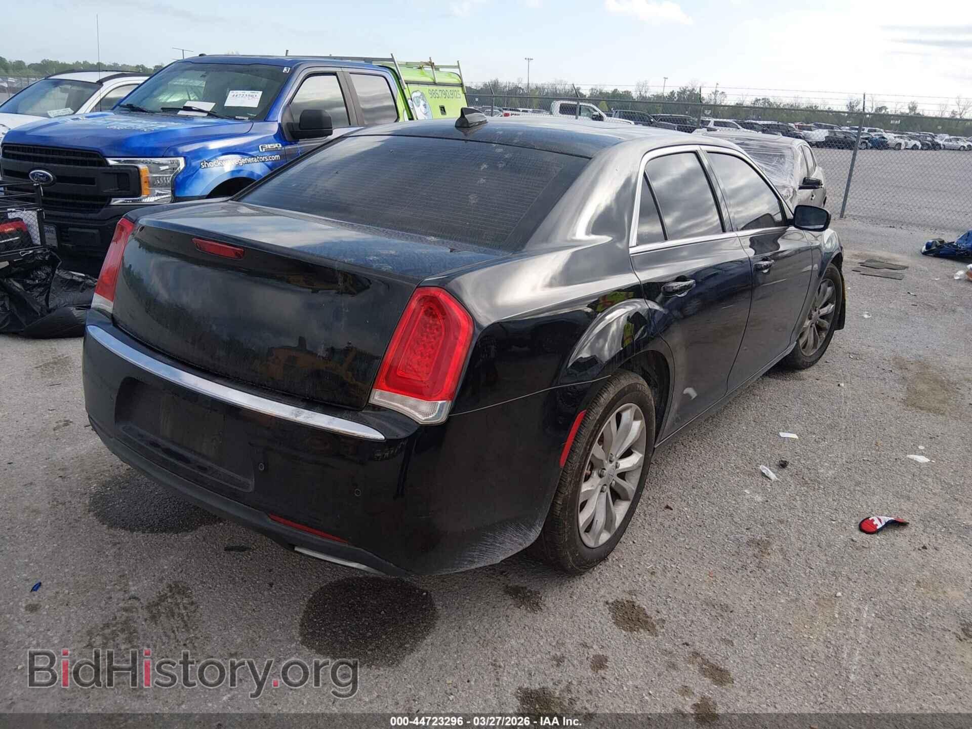 2016 CHRYSLER 300 - VIN: 2C3CCARG8GH278424 - Фото 4