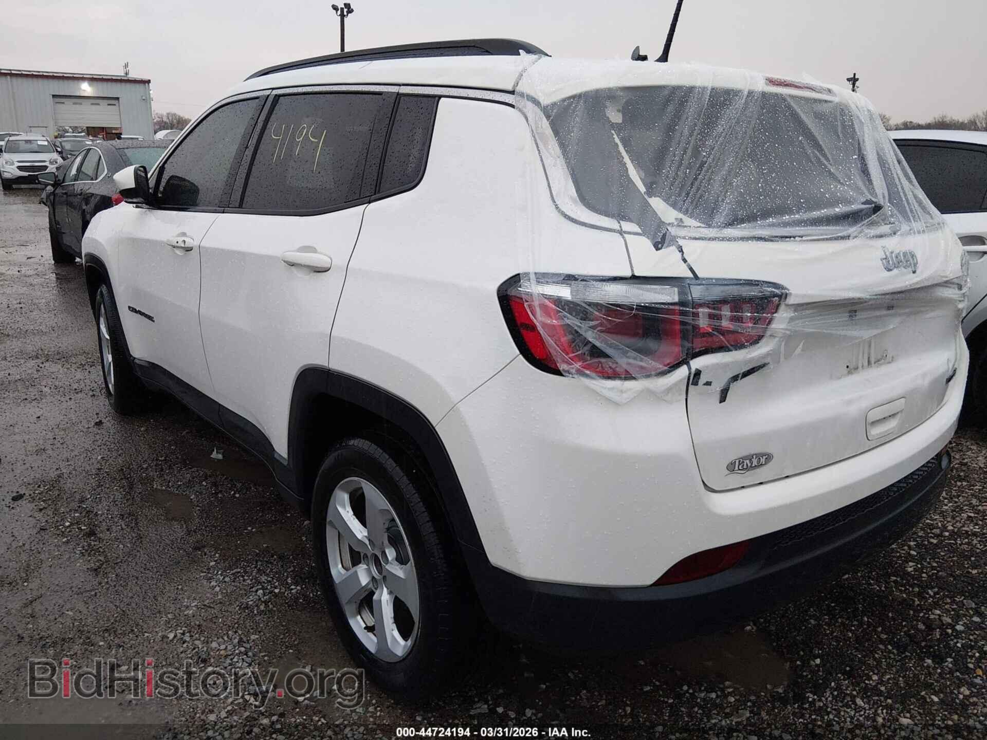 2018 JEEP COMPASS - VIN: 3C4NJCBB3JT356174 - Фото 3