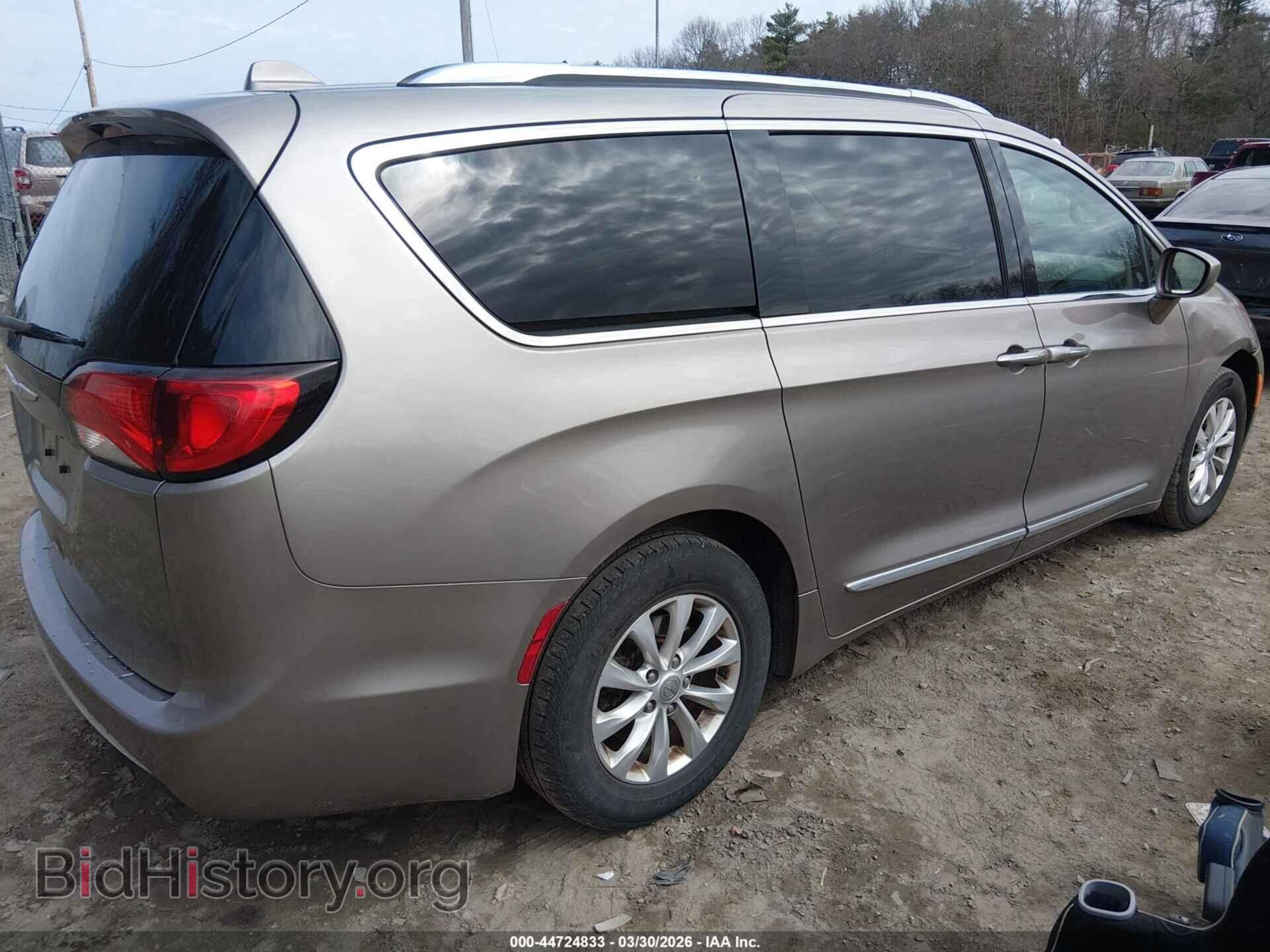 2018 CHRYSLER PACIFICA - VIN: 2C4RC1BG3JR236129 - Photo 4