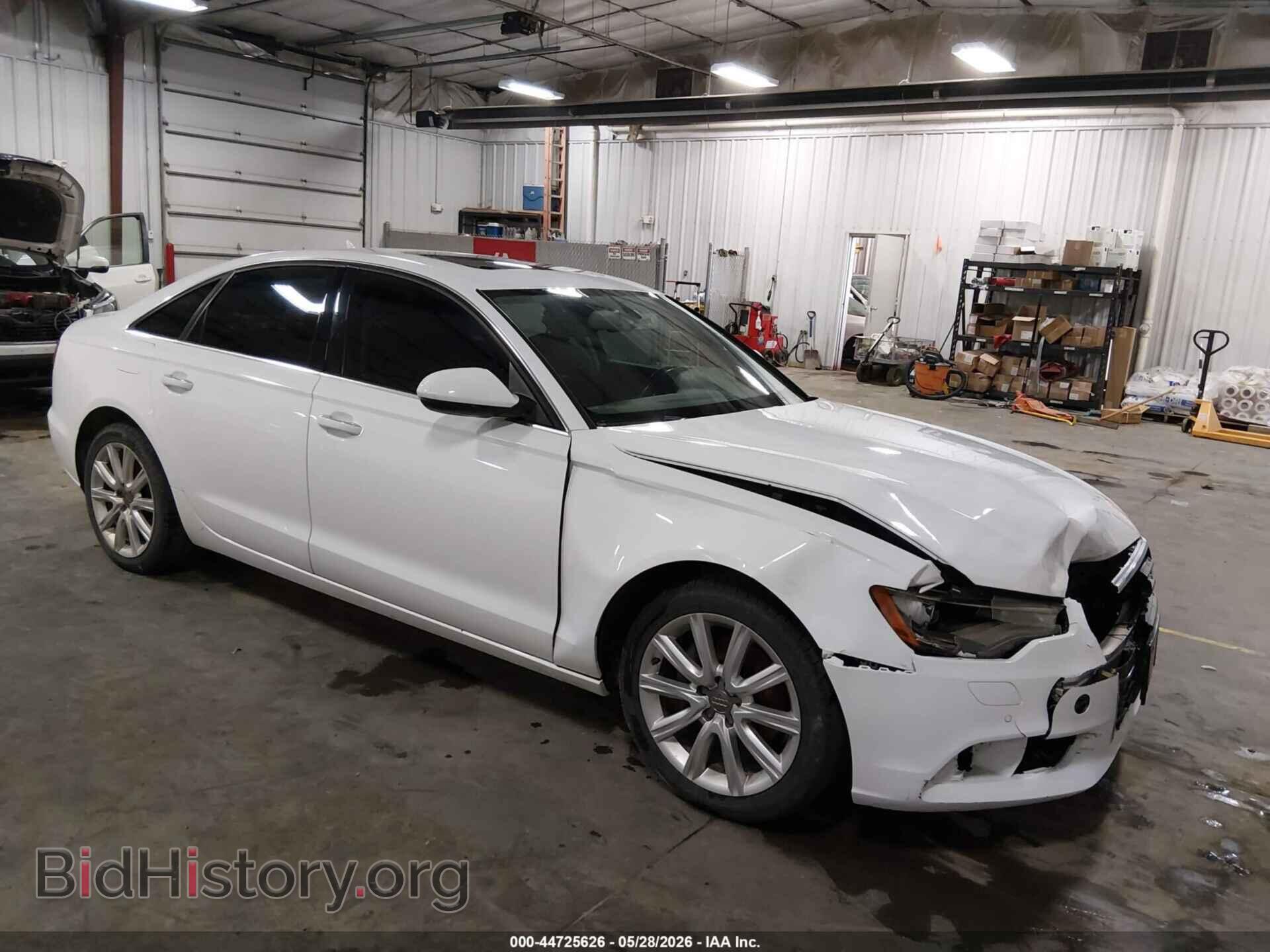 Photo WAUGFAFC8DN058156 - AUDI A6 2013