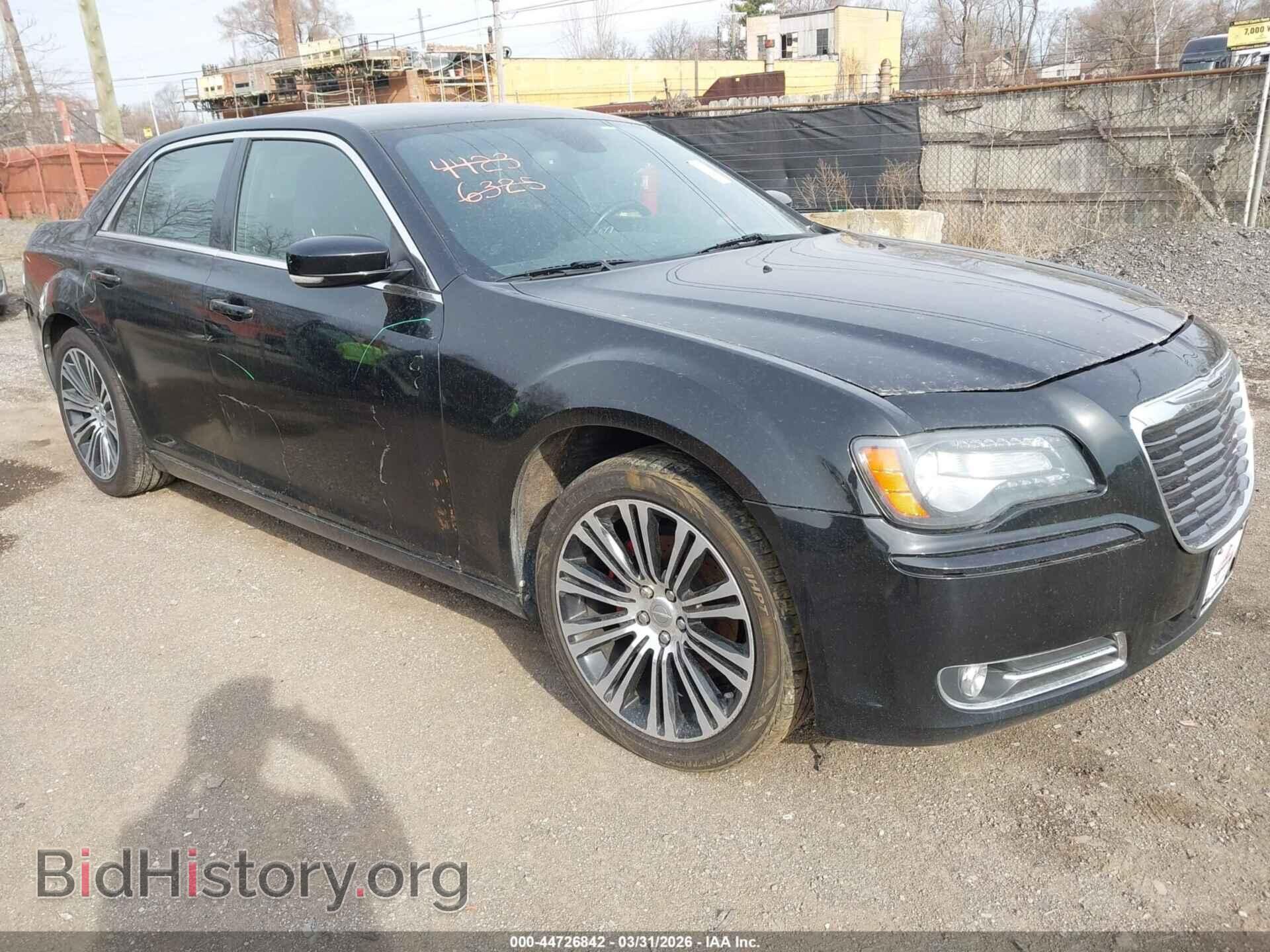 Фотография 2C3CCABG6CH143320 - CHRYSLER 300 2012