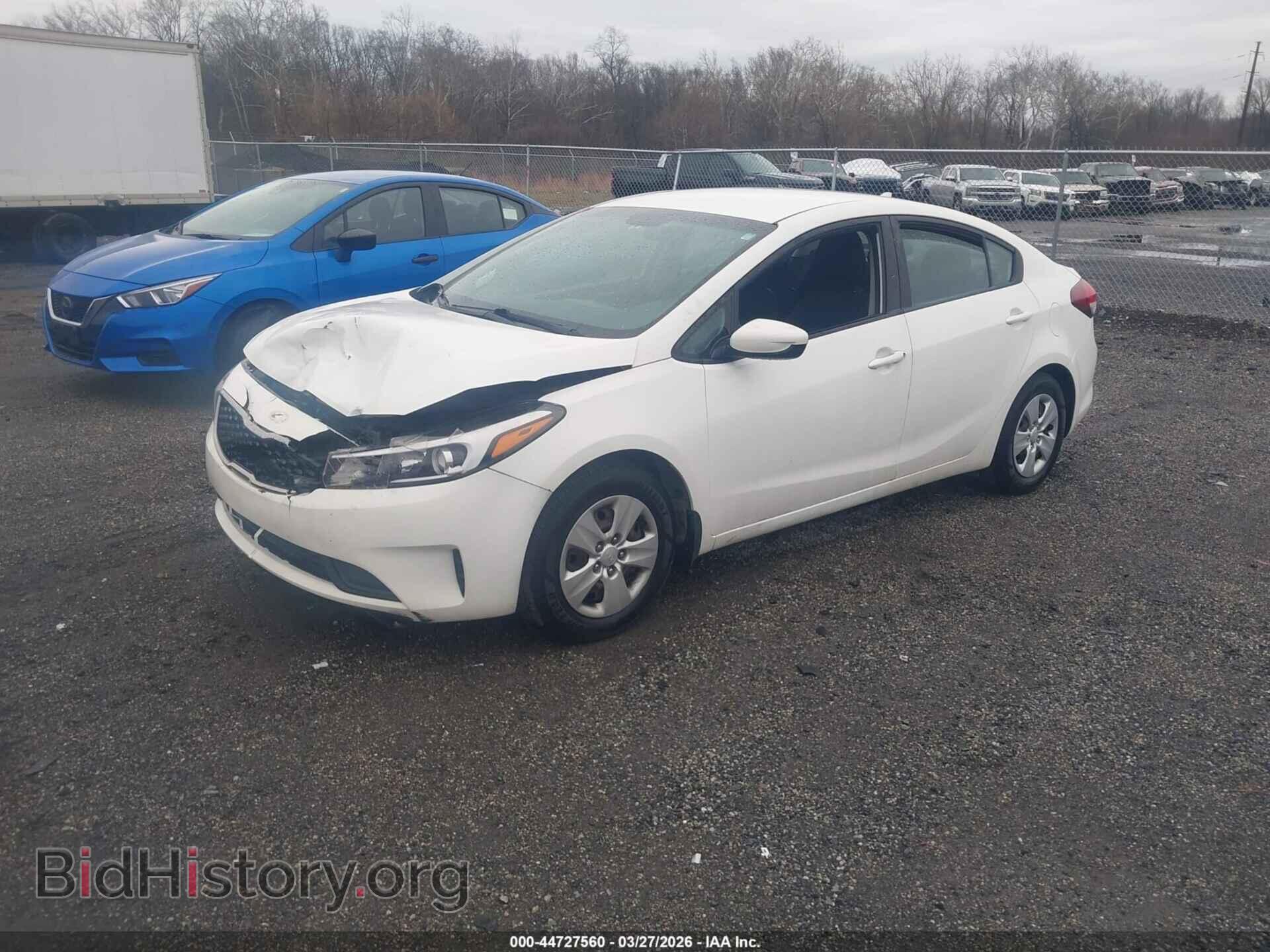 2017 KIA FORTE - VIN: 3KPFK4A74HE090036 - Photo 2