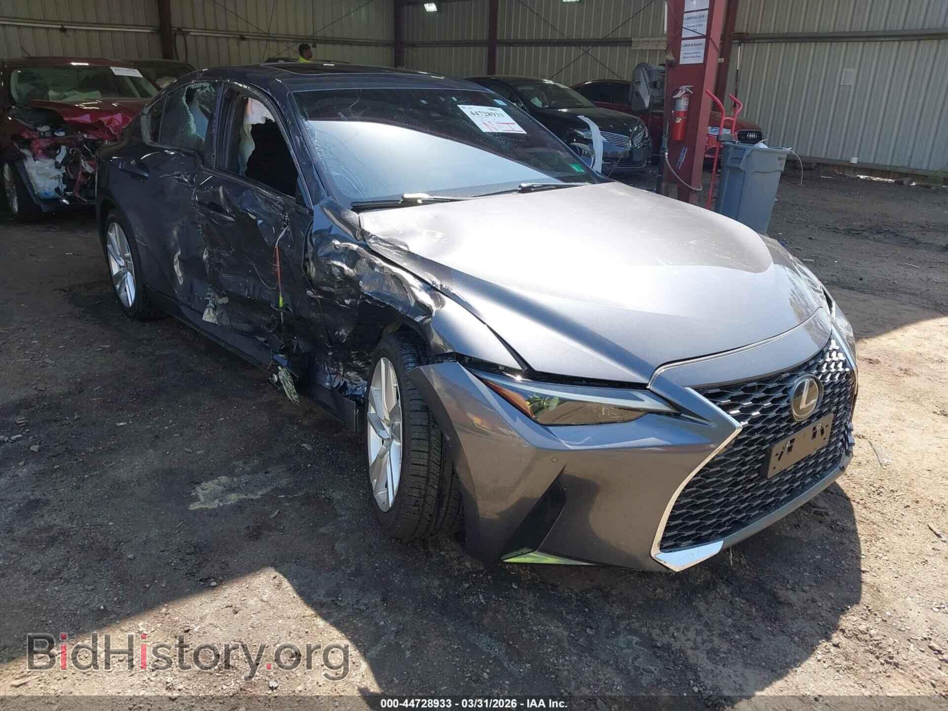 Photo JTHCA1D24M5110102 - LEXUS IS 300 2021