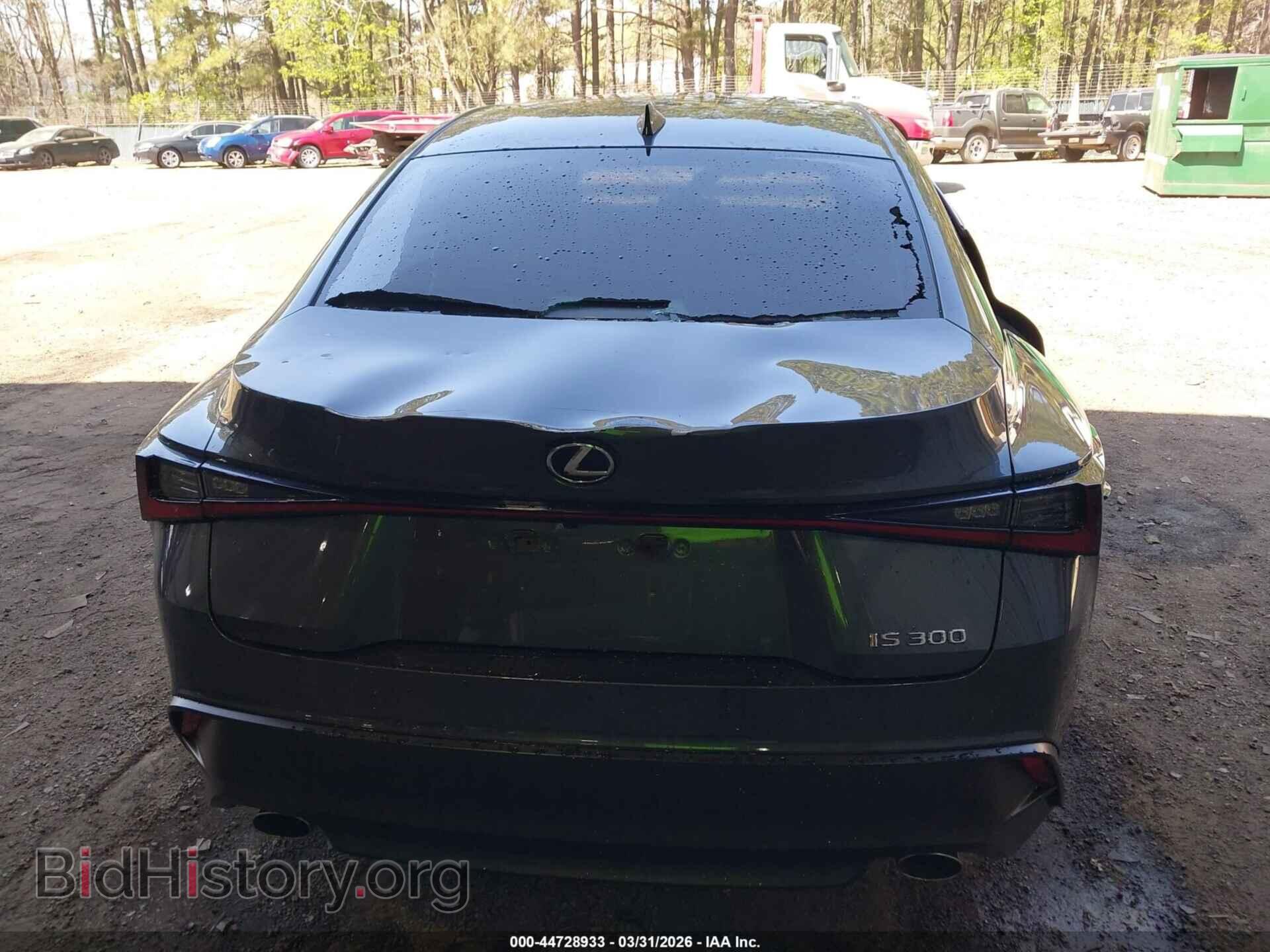 2021 LEXUS IS 300 - VIN: JTHCA1D24M5110102 - Photo 16