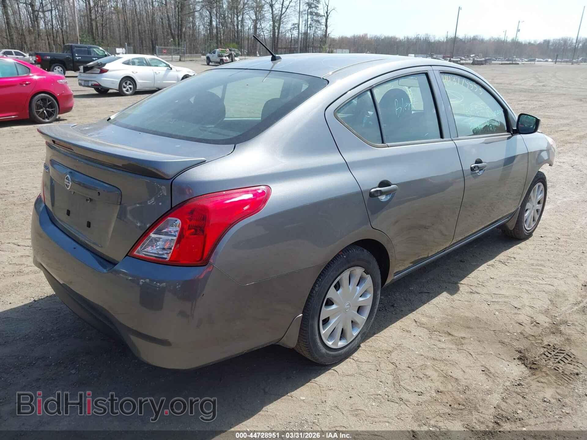 2019 NISSAN VERSA - VIN: 3N1CN7AP3KL804496 - Фото 4