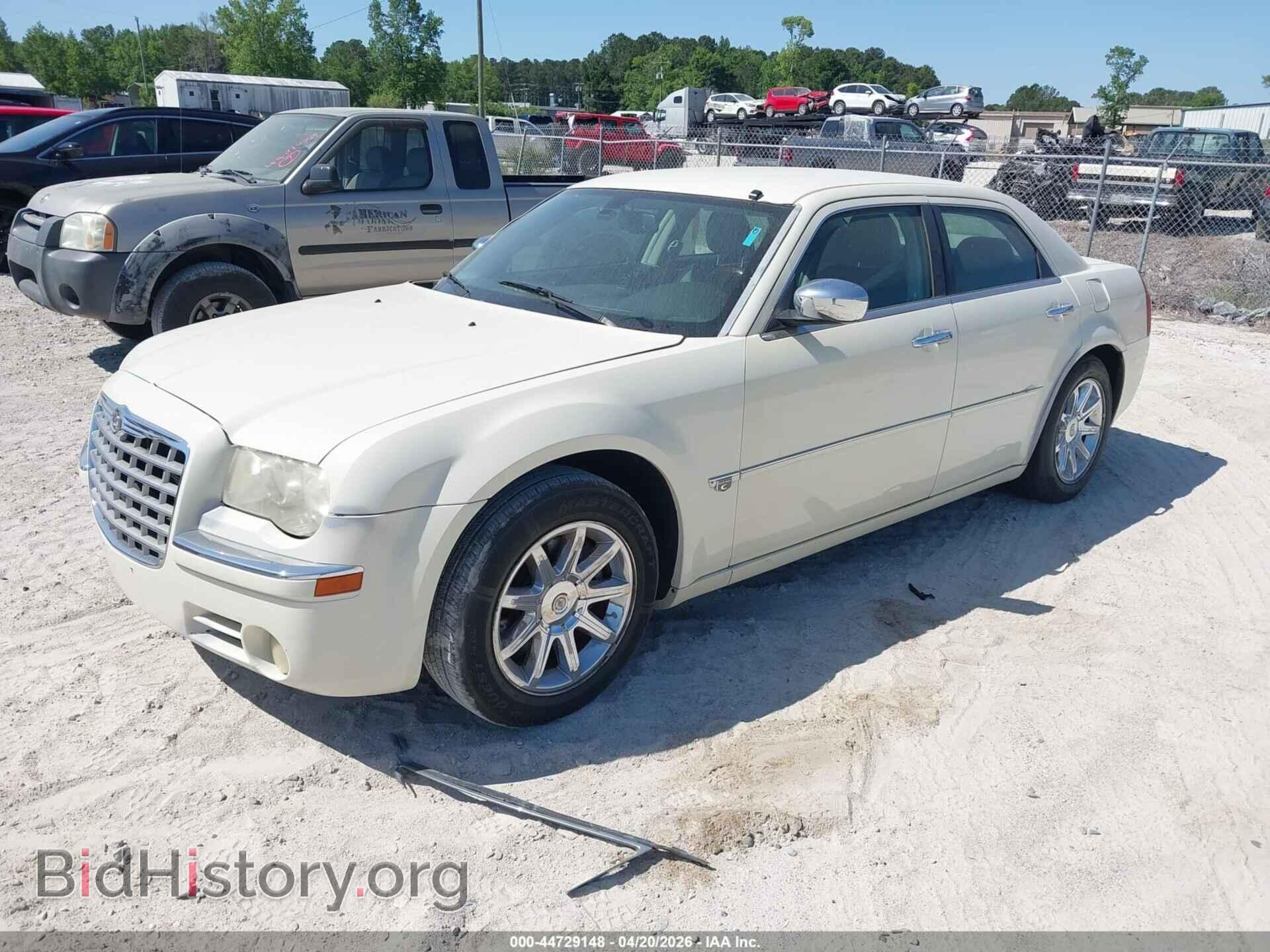 2006 CHRYSLER 300C - VIN: 2C3KA63H06H532187 - Photo 2