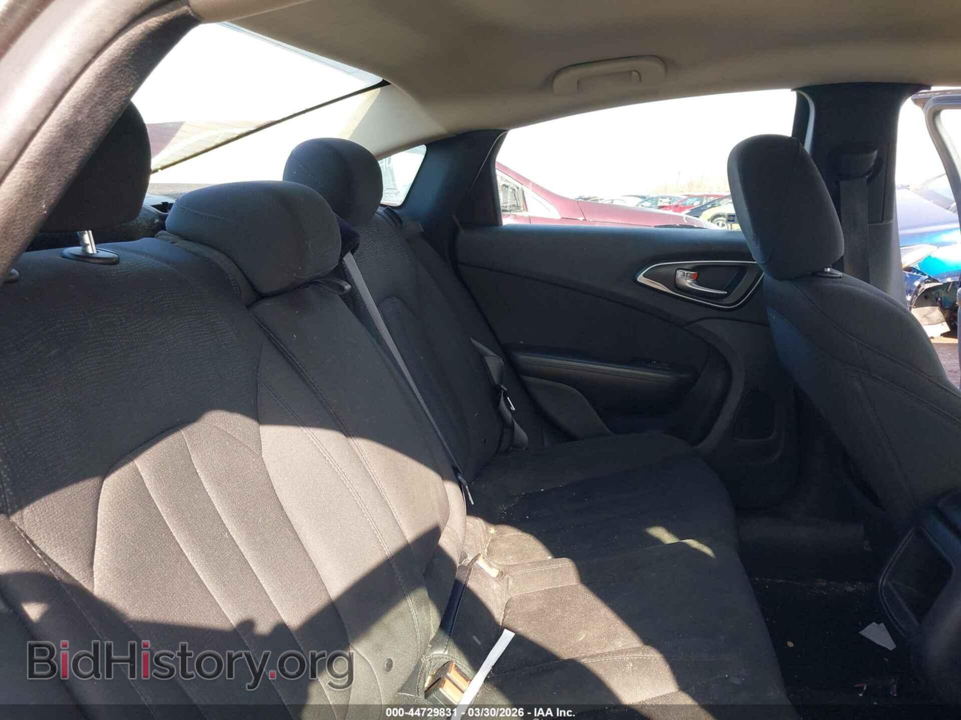 2016 CHRYSLER 200 - VIN: 1C3CCCAB6GN125320 - Фото 8