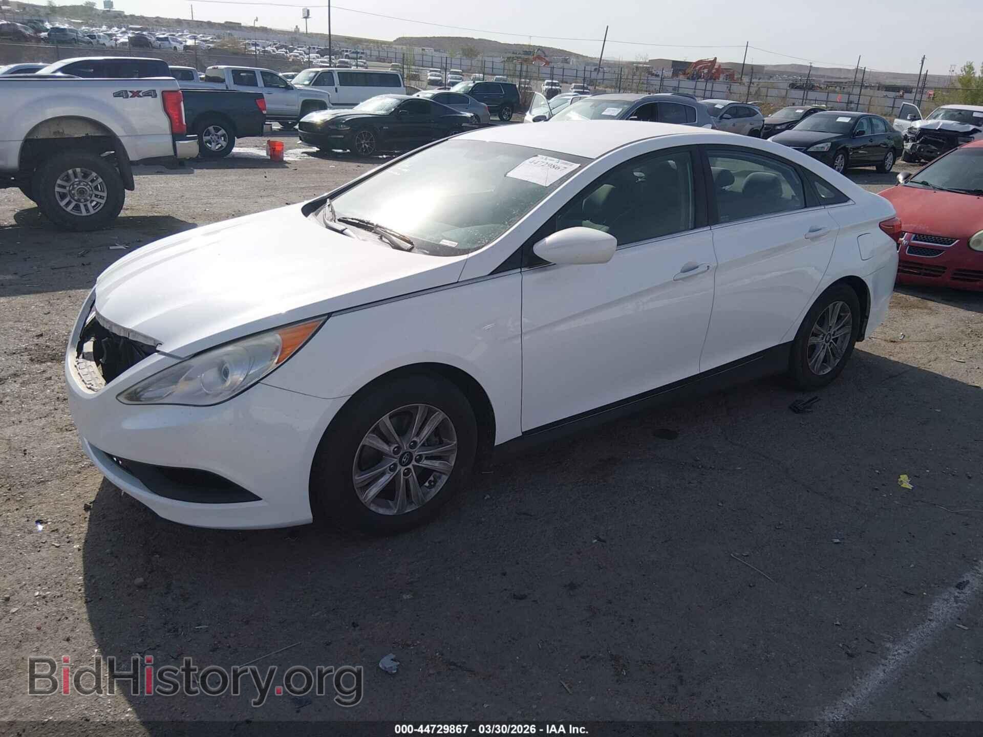 2014 HYUNDAI SONATA - VIN: 5NPEB4AC2EH881908 - Фото 2