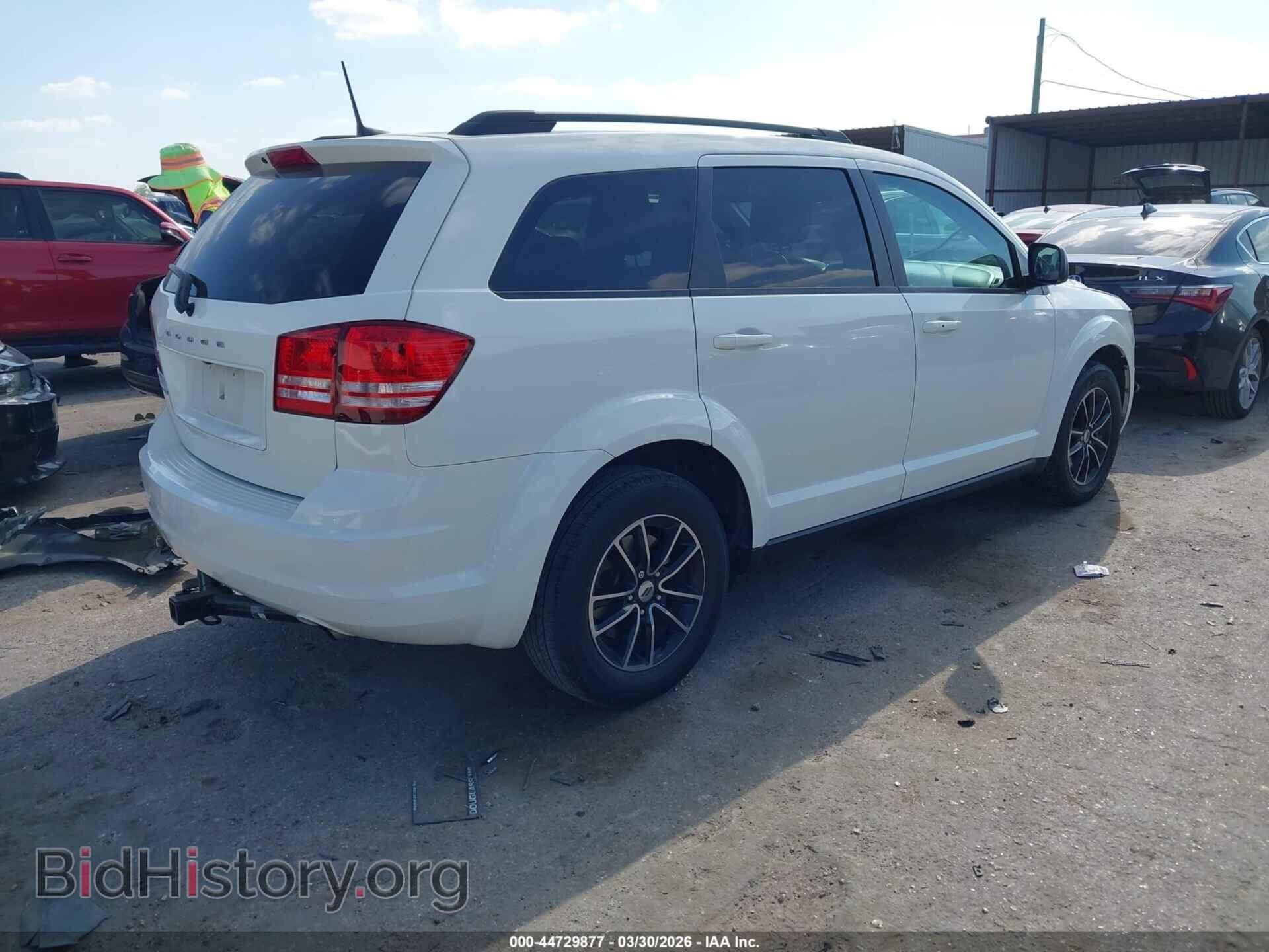 2018 DODGE JOURNEY - VIN: 3C4PDCAB6JT518655 - Фото 4