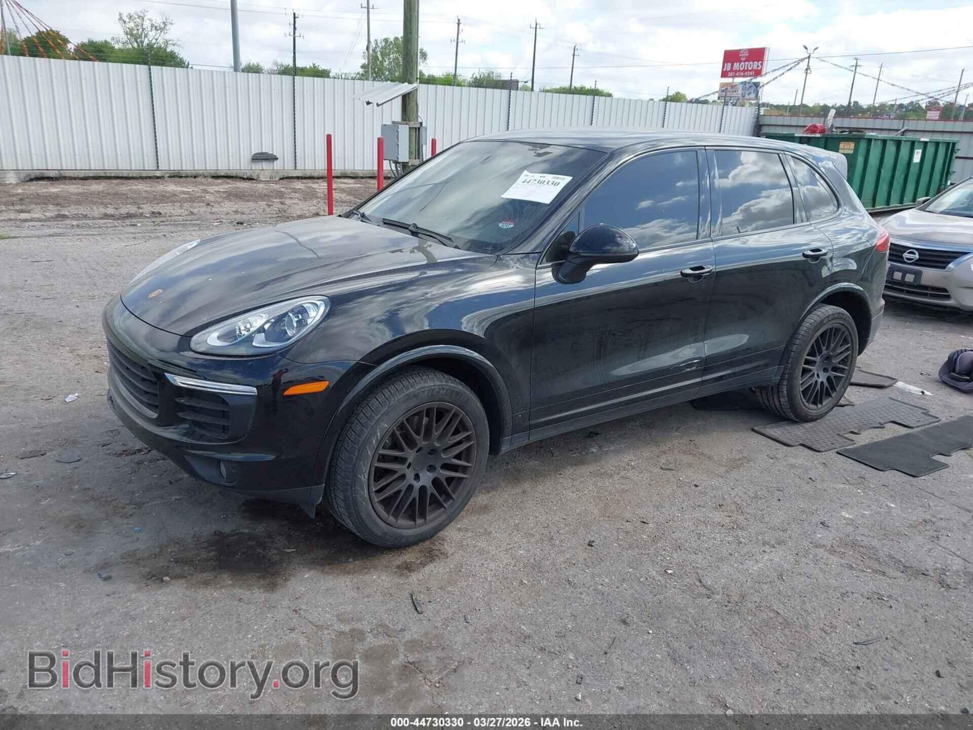2017 PORSCHE CAYENNE - VIN: WP1AA2A20HKA86230 - Фото 2