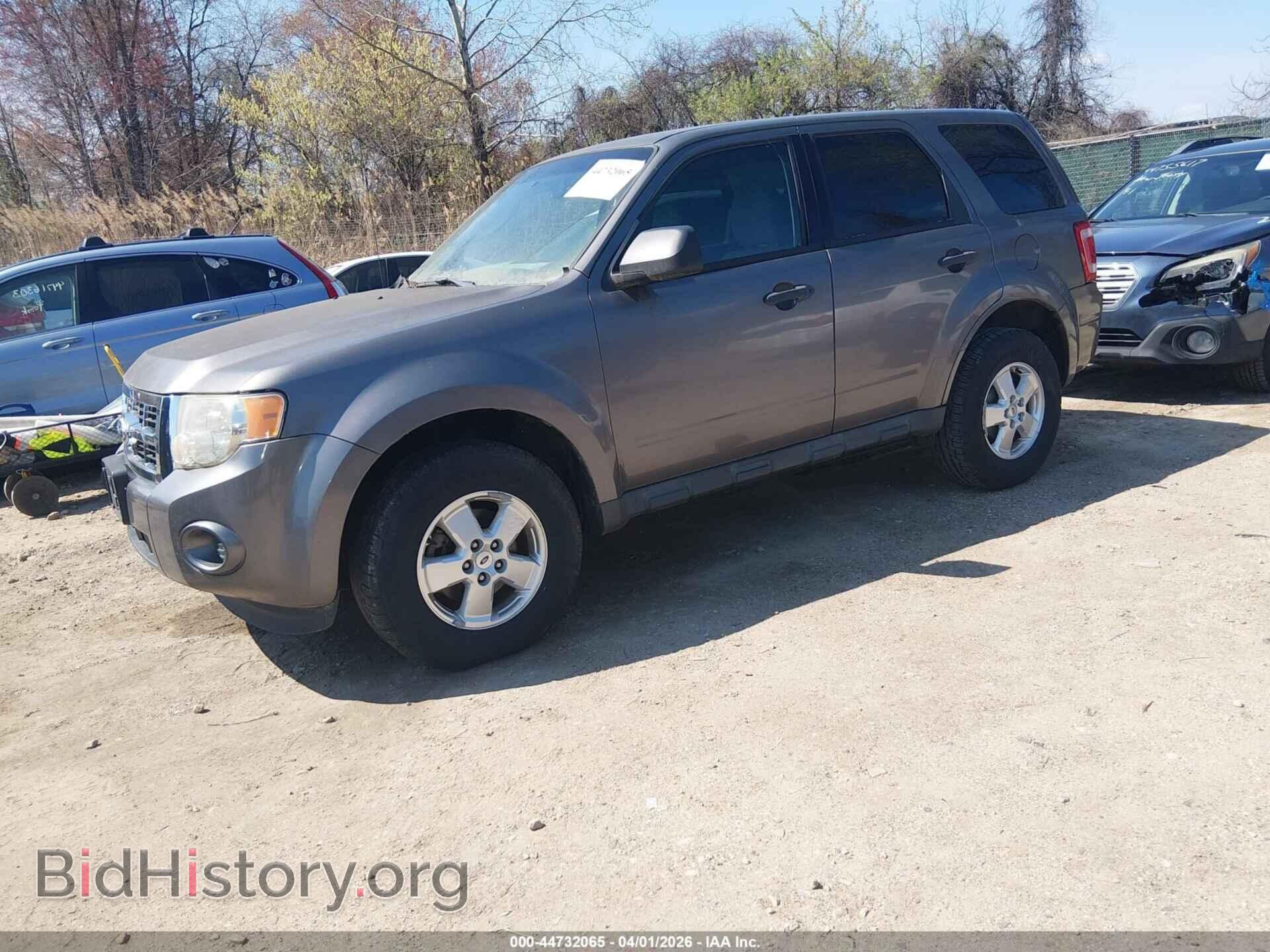 2011 FORD ESCAPE - VIN: 1FMCU9C79BKA53300 - Фото 2