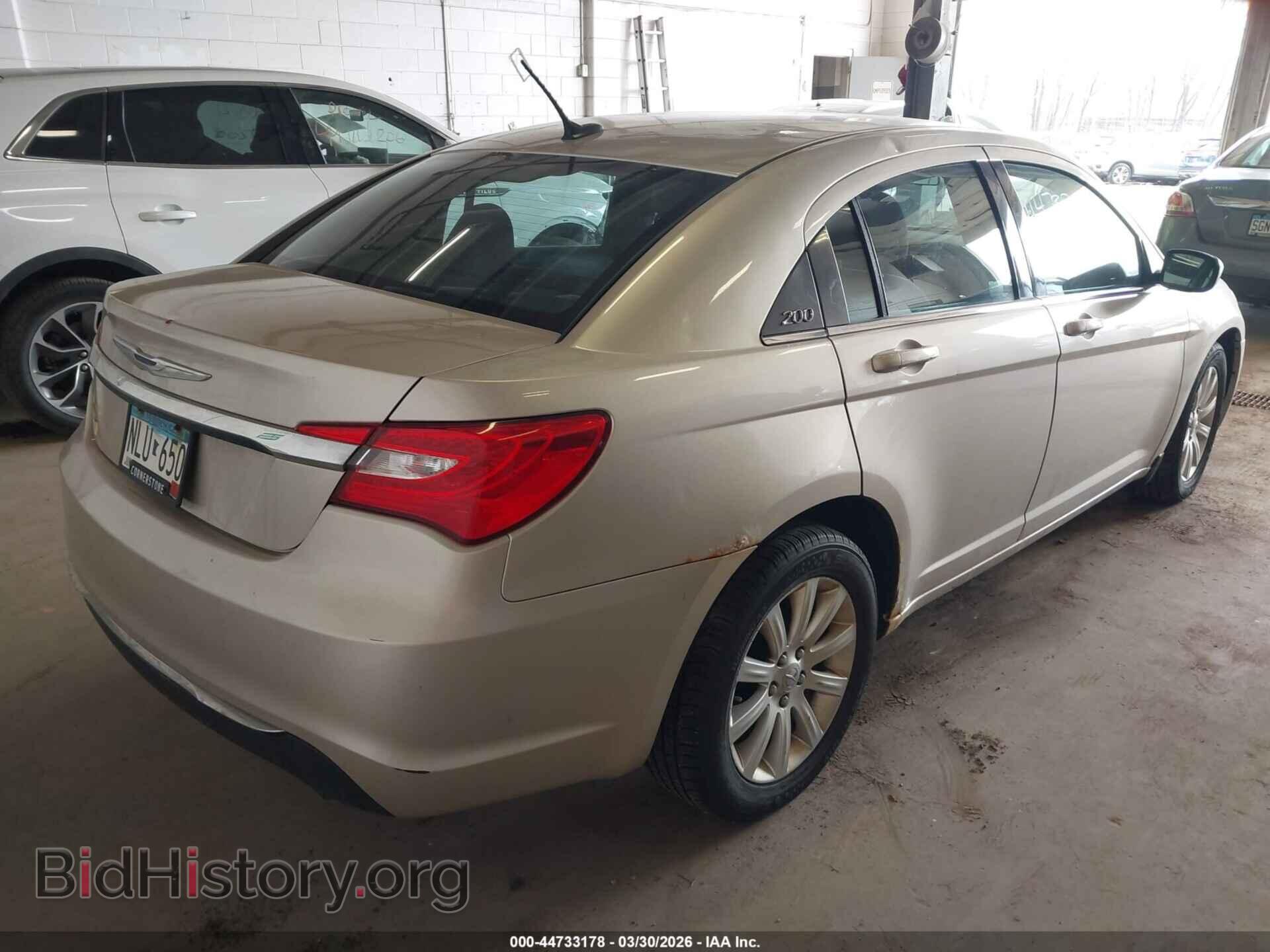 2014 CHRYSLER 200 - VIN: 1C3CCBBG5EN105920 - Фото 4