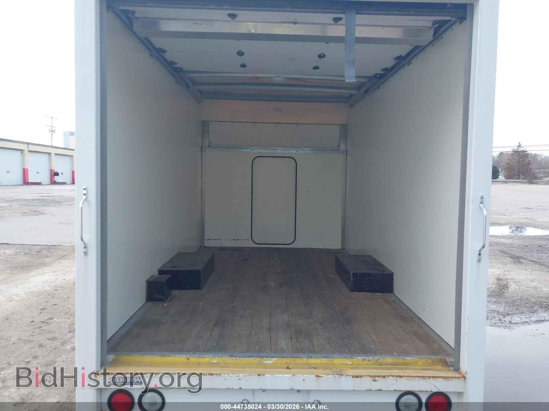 2017 FORD E-350 CUTAWAY - VIN: 1FDWE3F64HDC66498 - Фото 8
