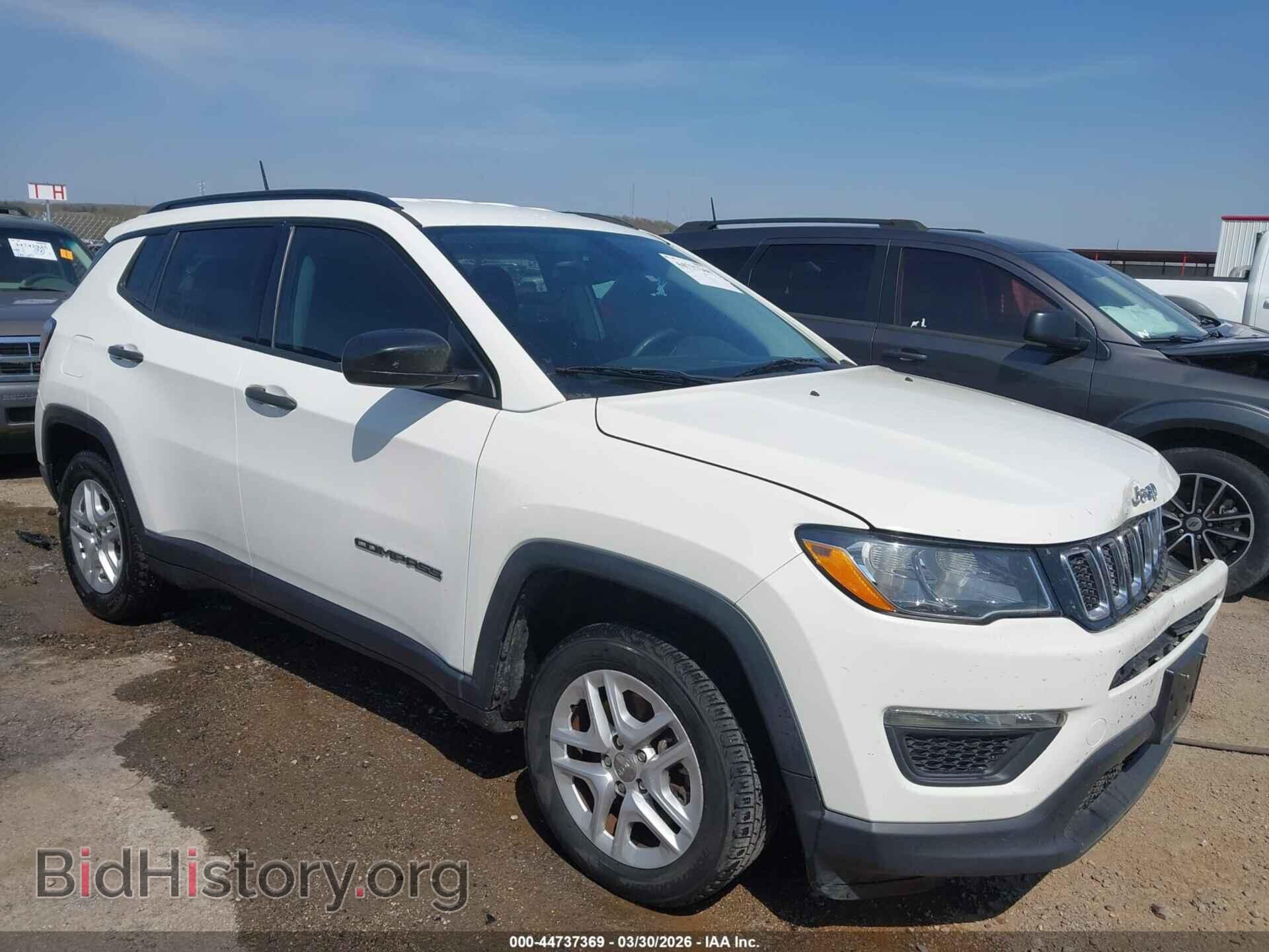 Photo 3C4NJCAB0JT123113 - JEEP COMPASS 2018
