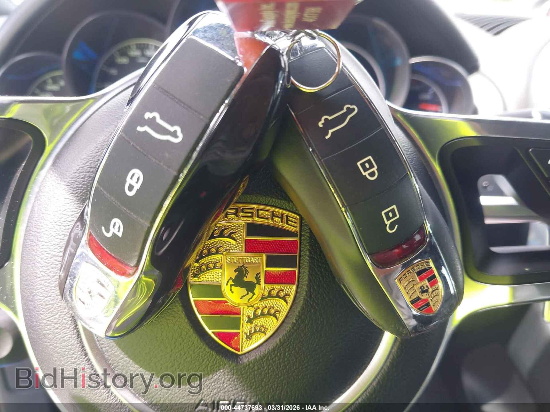 2016 PORSCHE CAYENNE - VIN: WP1AA2A26GLA00699 - Photo 11