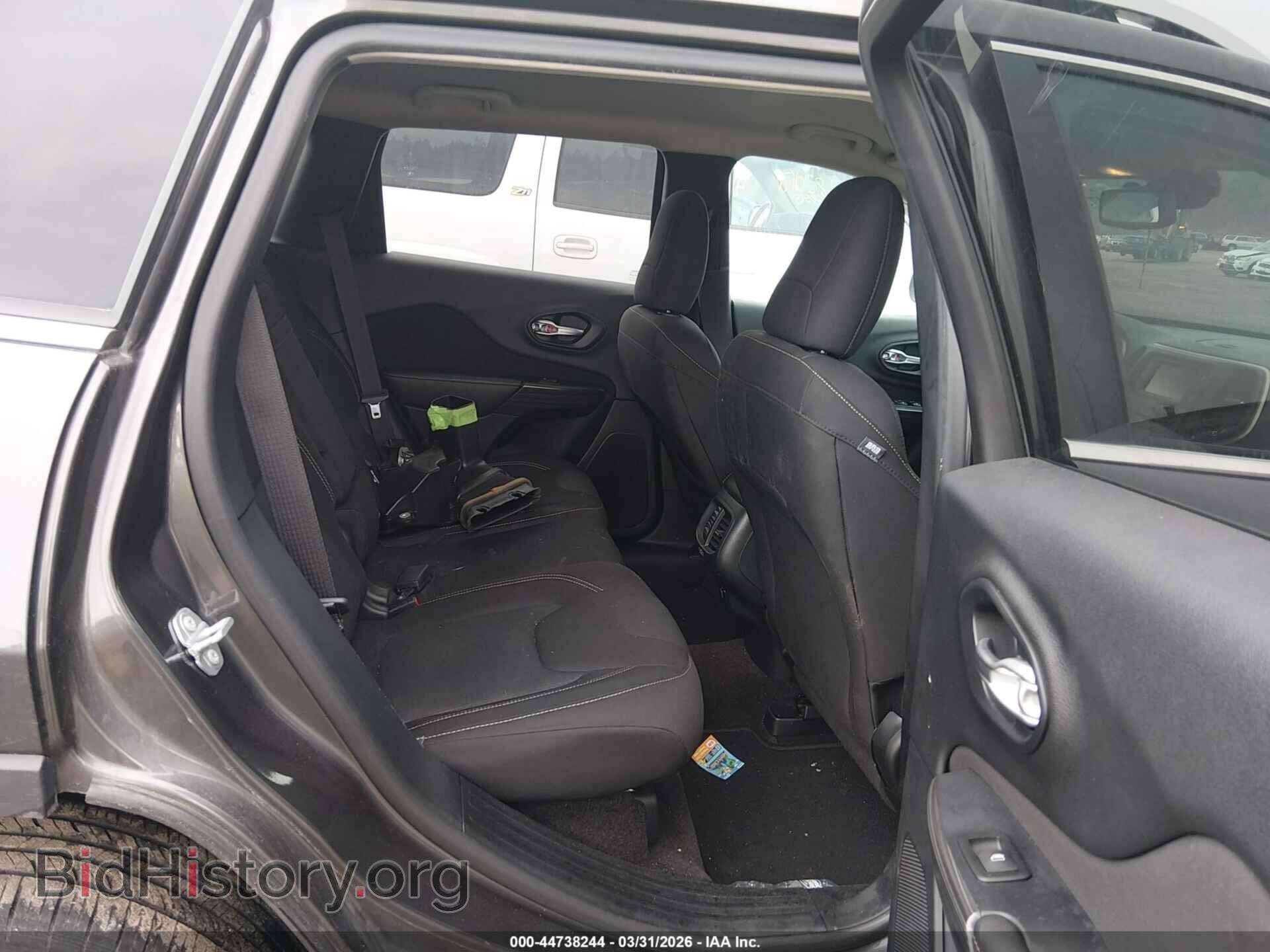 2016 JEEP CHEROKEE - VIN: 1C4PJLCB4GW342701 - Фото 8