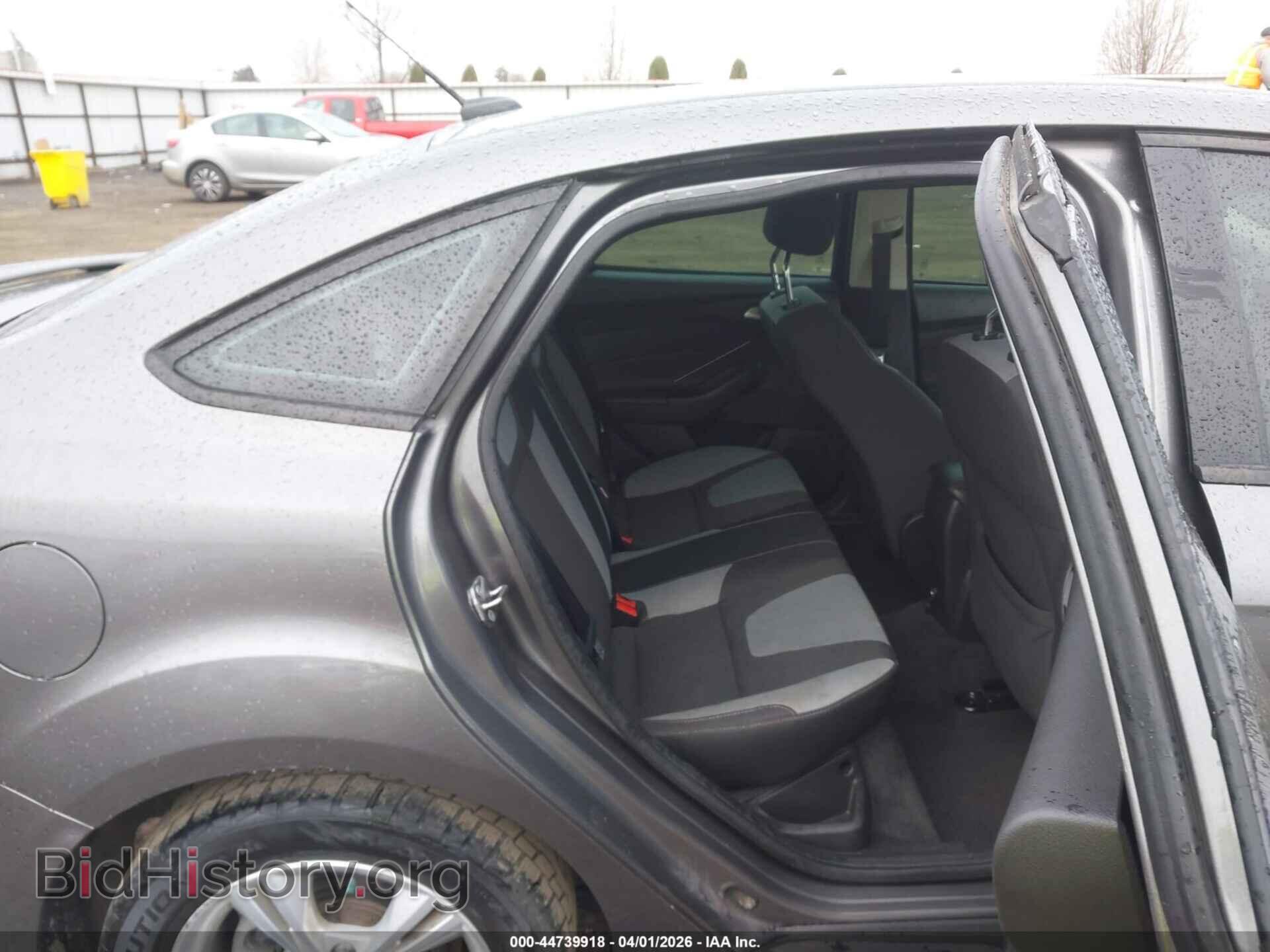 2012 FORD FOCUS - VIN: 1FAHP3F2XCL337406 - Фото 8