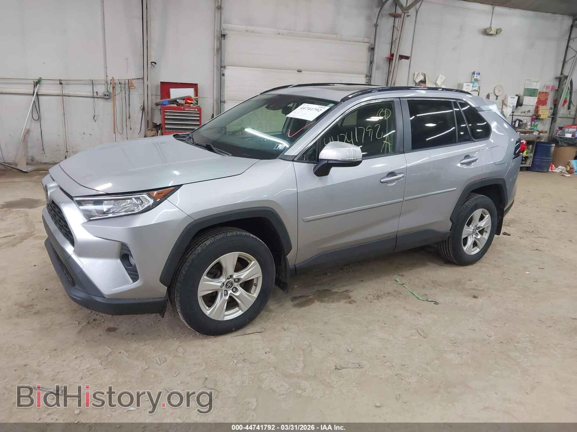 2019 TOYOTA RAV4 - VIN: JTMP1RFV7KD024407 - Фото 2