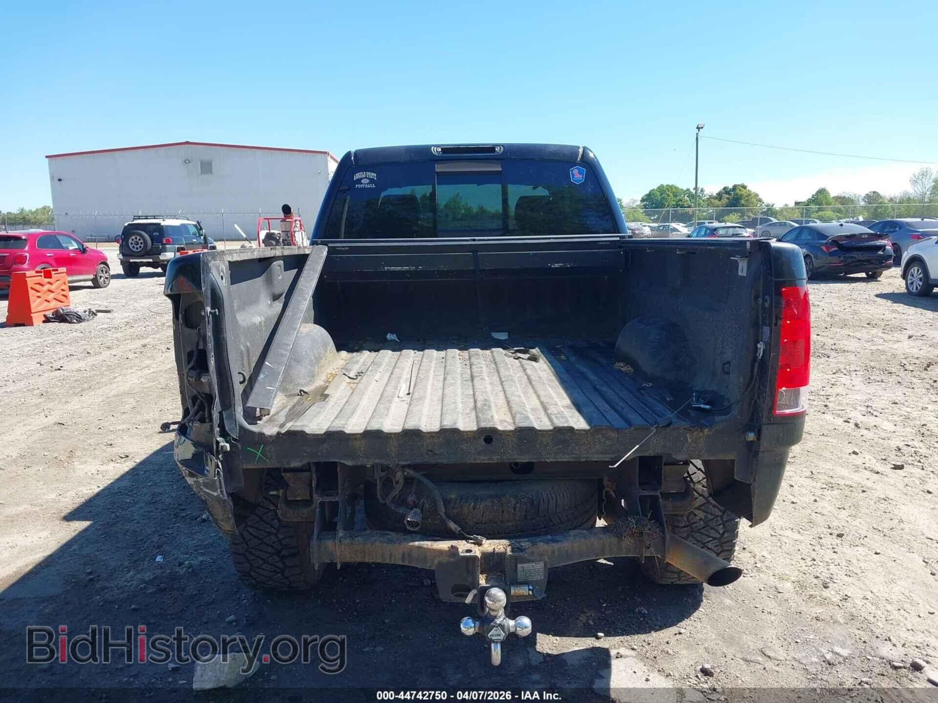 2011 GMC SIERRA 2500HD - VIN: 1GT125CG8BF259727 - Photo 17