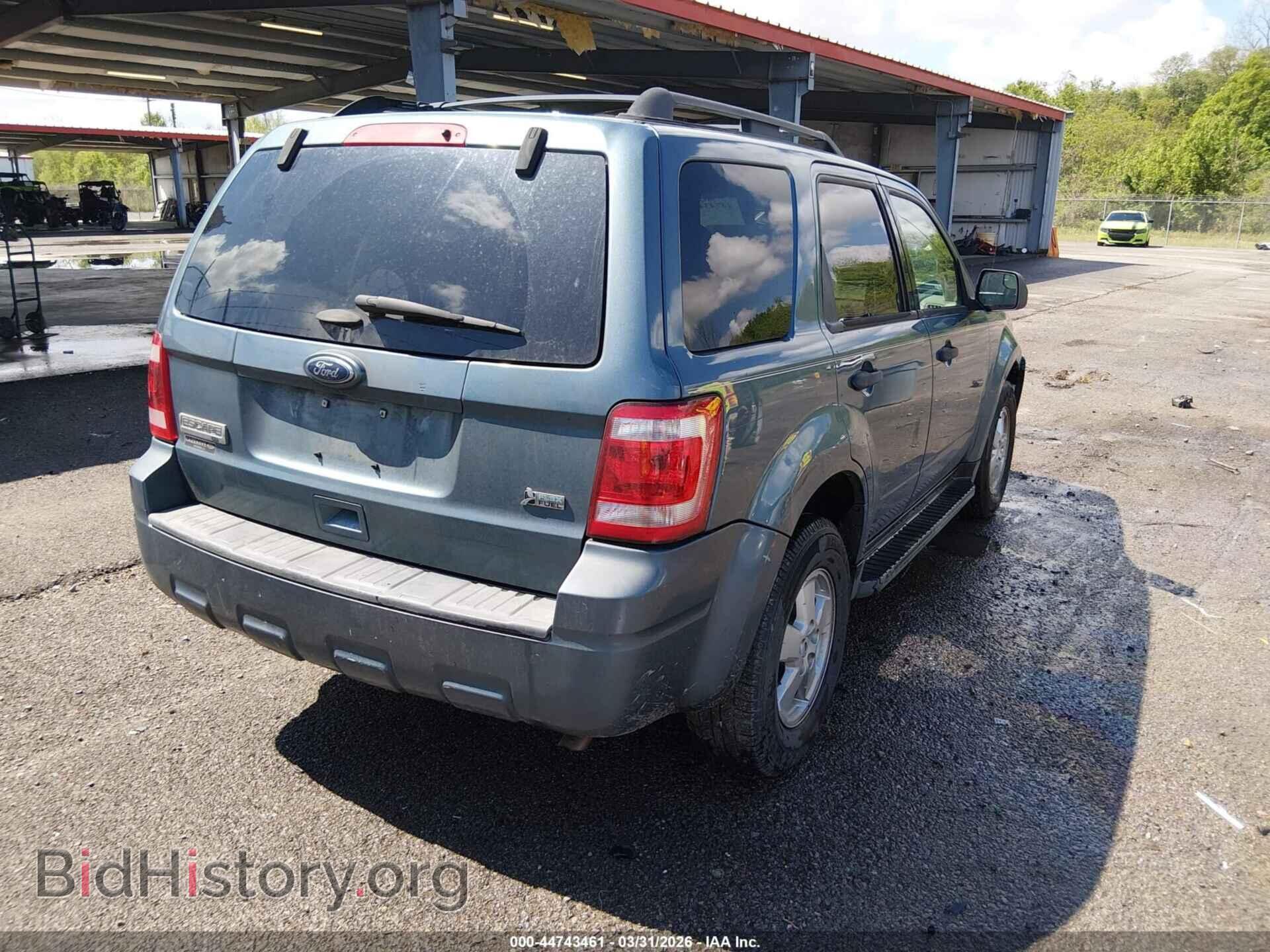 2011 FORD ESCAPE - VIN: 1FMCU0DG3BKB82367 - Фото 4