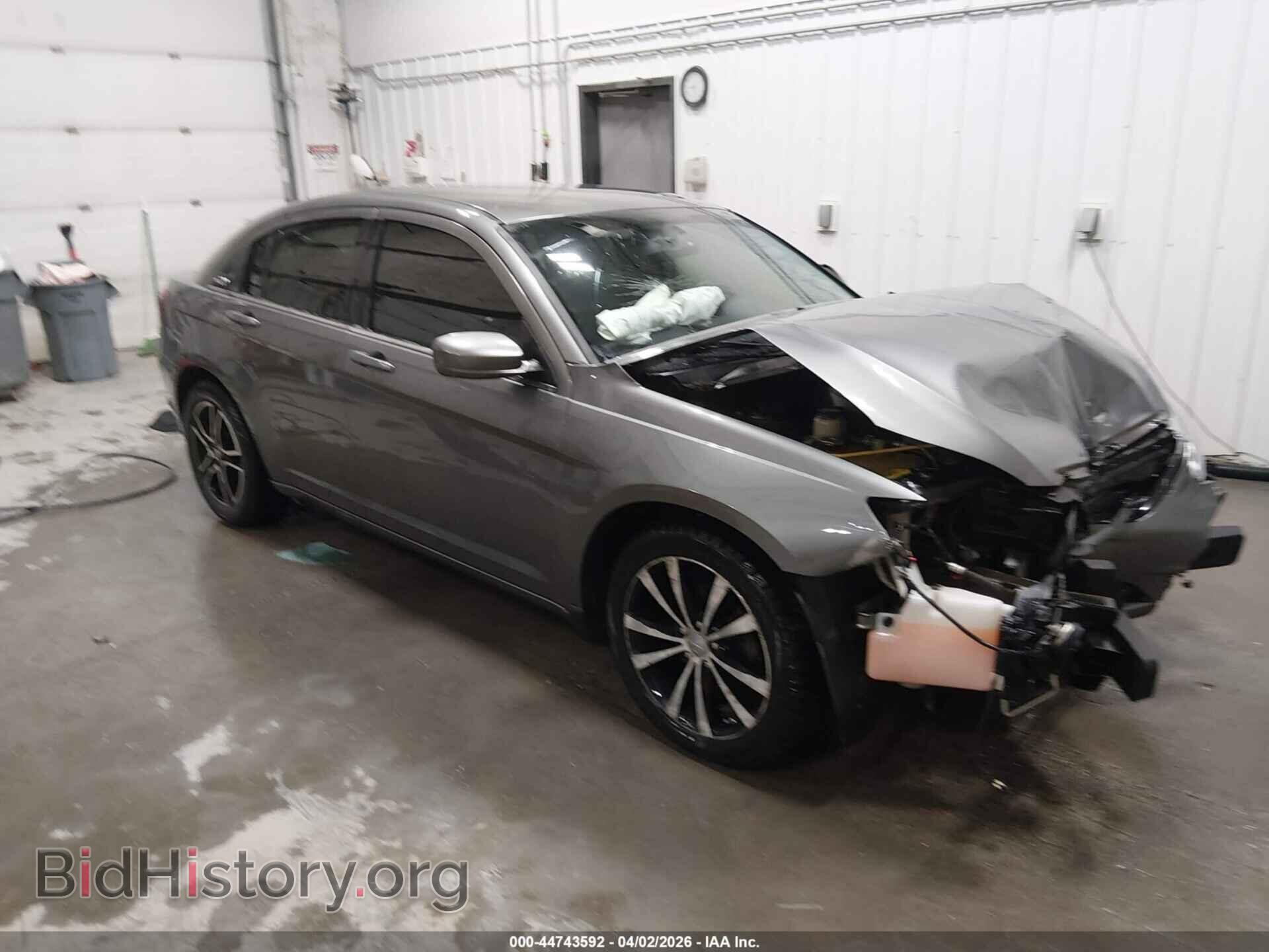 Фотография 1C3CCBCG3DN550167 - CHRYSLER 200 2013
