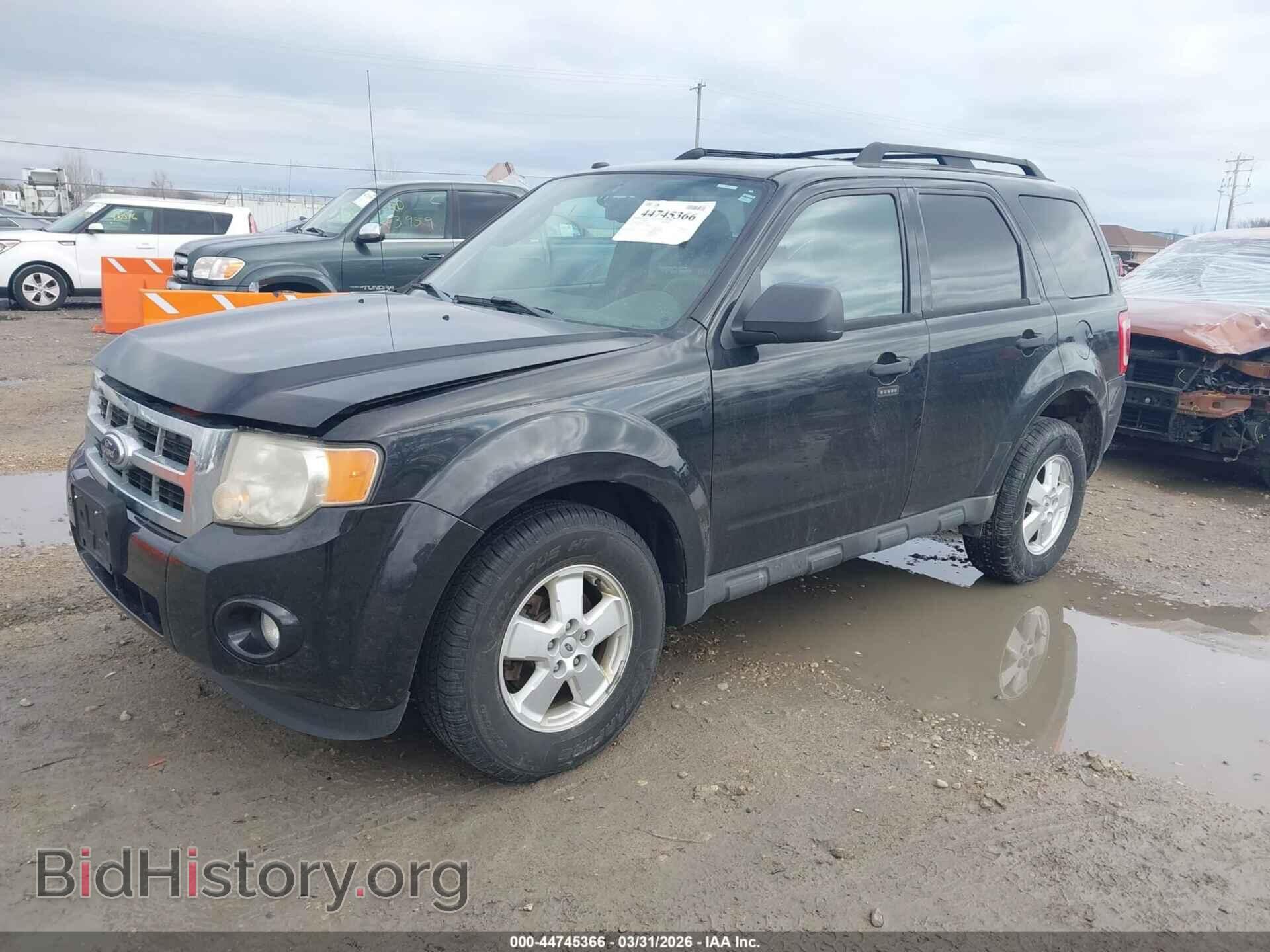 2011 FORD ESCAPE - VIN: 1FMCU0D78BKA73788 - Фото 2
