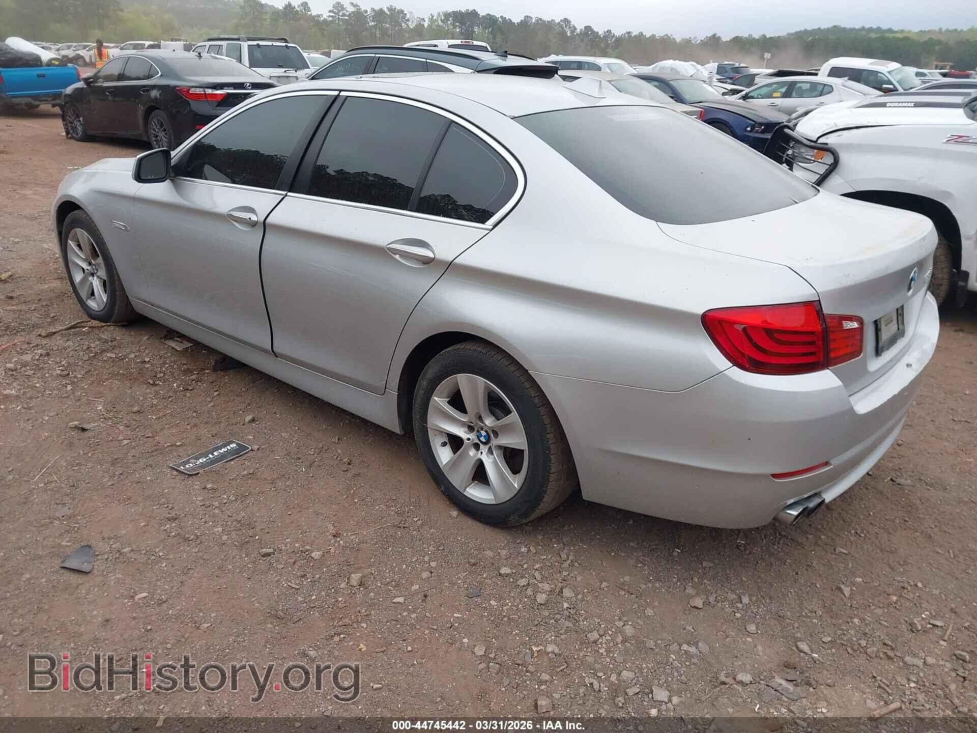 2011 BMW 528I - VIN: WBAFR1C53BC747121 - Photo 3