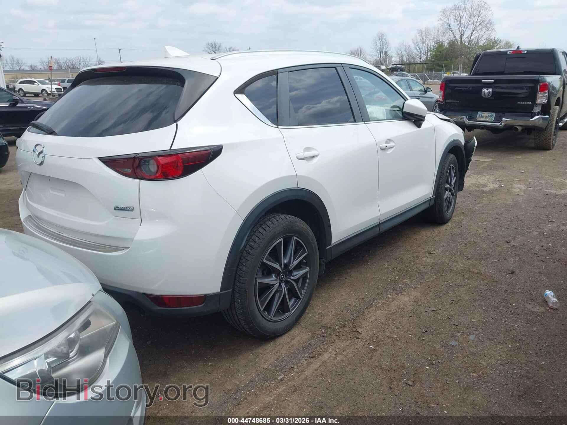 2018 MAZDA CX-5 - VIN: JM3KFACM1J0330041 - Фото 4