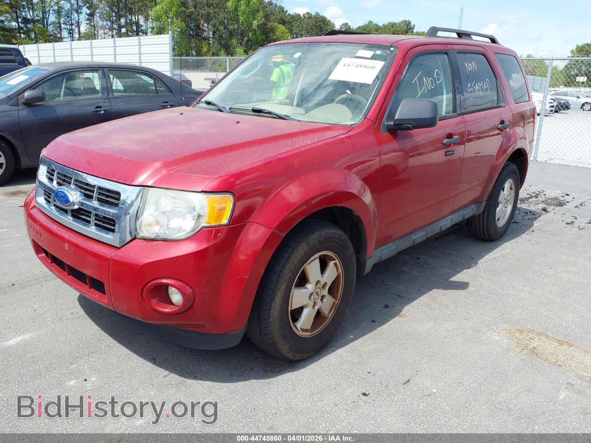 2011 FORD ESCAPE - VIN: 1FMCU0DG8BKB95311 - Фото 2