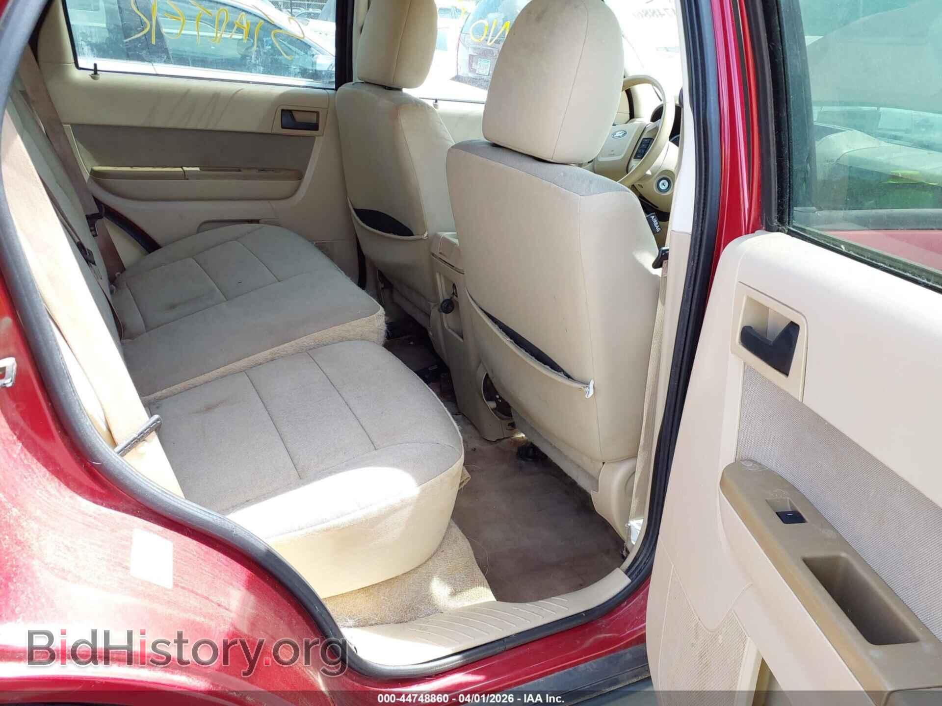 2011 FORD ESCAPE - VIN: 1FMCU0DG8BKB95311 - Фото 8
