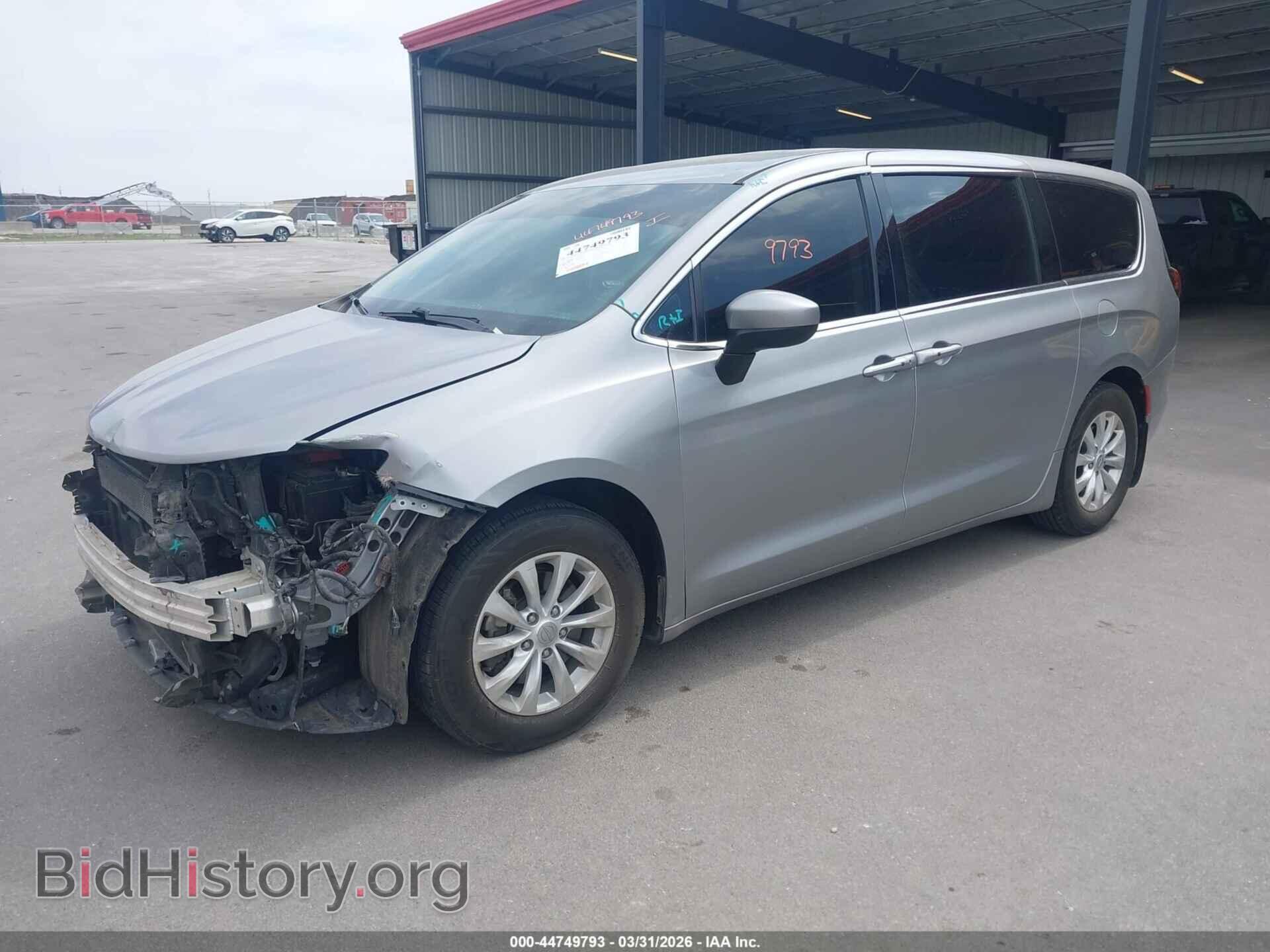 2017 CHRYSLER PACIFICA - VIN: 2C4RC1DG3HR645075 - Фото 2