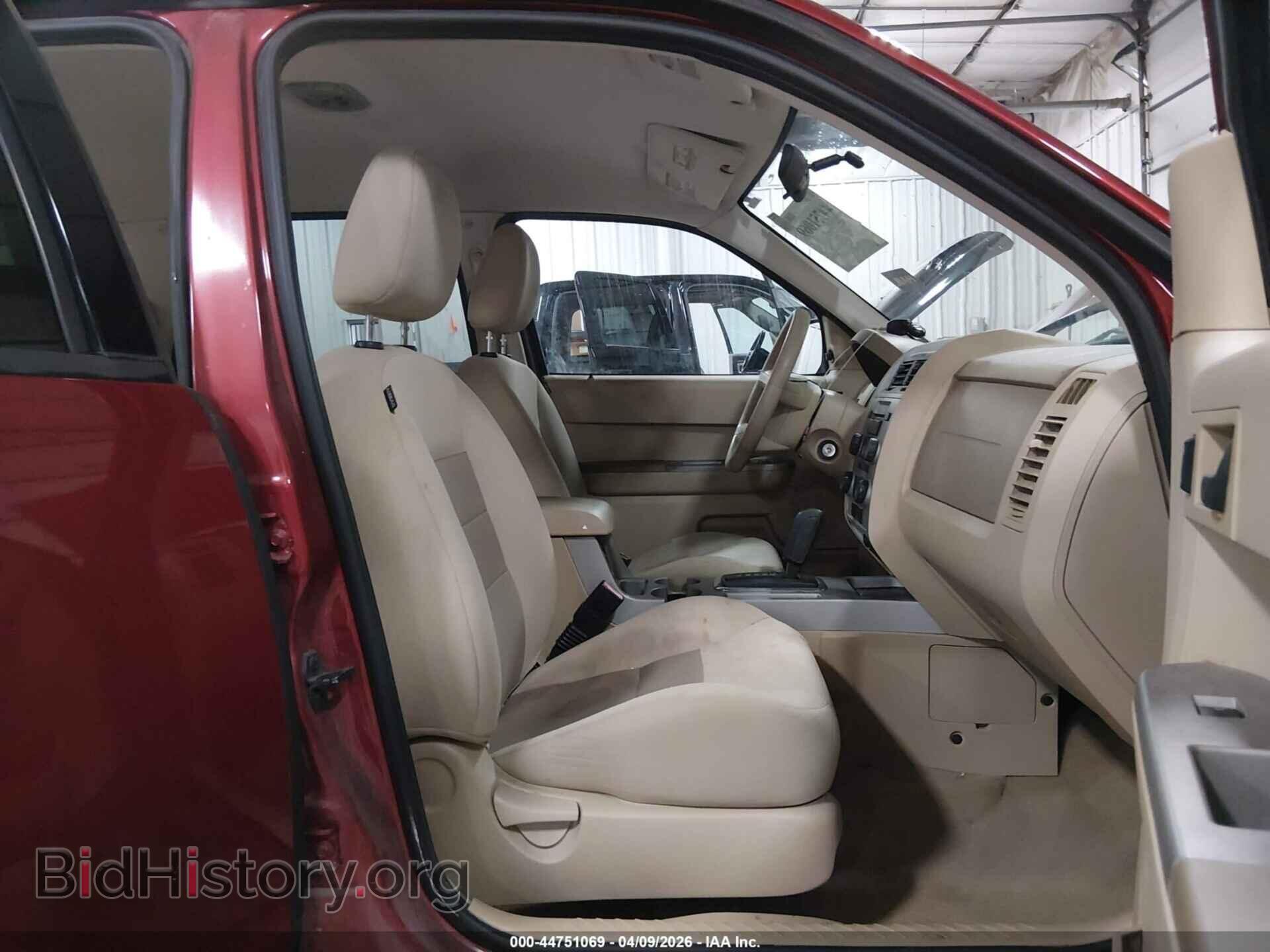 2008 FORD ESCAPE - VIN: 1FMCU93118KD99359 - Фото 5