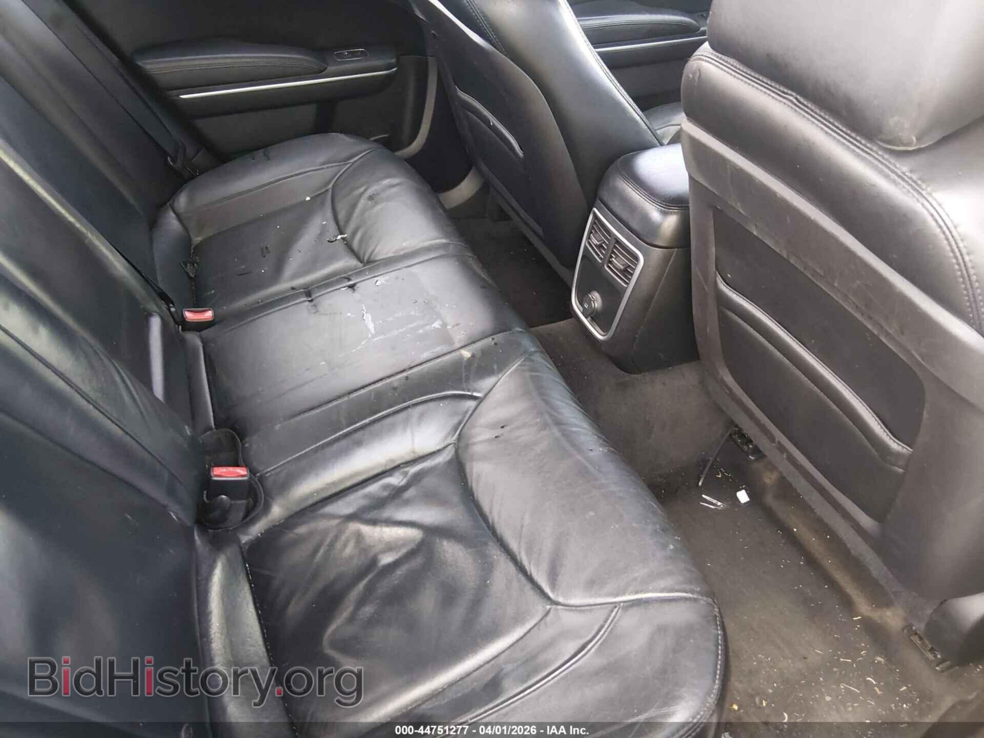 2012 CHRYSLER 300 - VIN: 2C3CCACG7CH265666 - Photo 8