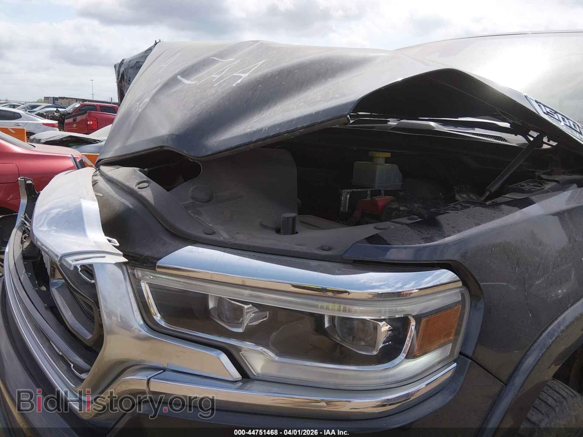 2019 RAM 1500 - VIN: 1C6SRFHT1KN888108 - Фото 18