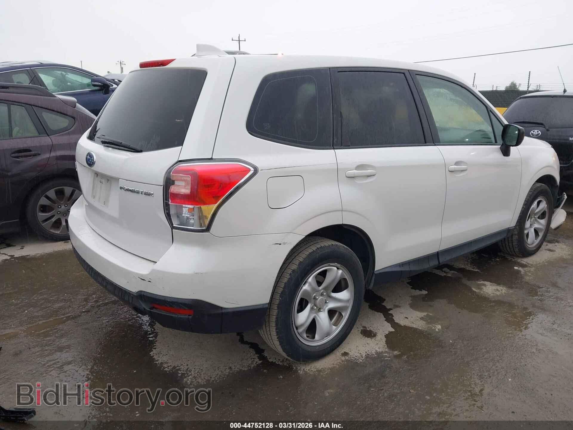 2018 SUBARU FORESTER - VIN: JF2SJAAC6JH565720 - Фото 4