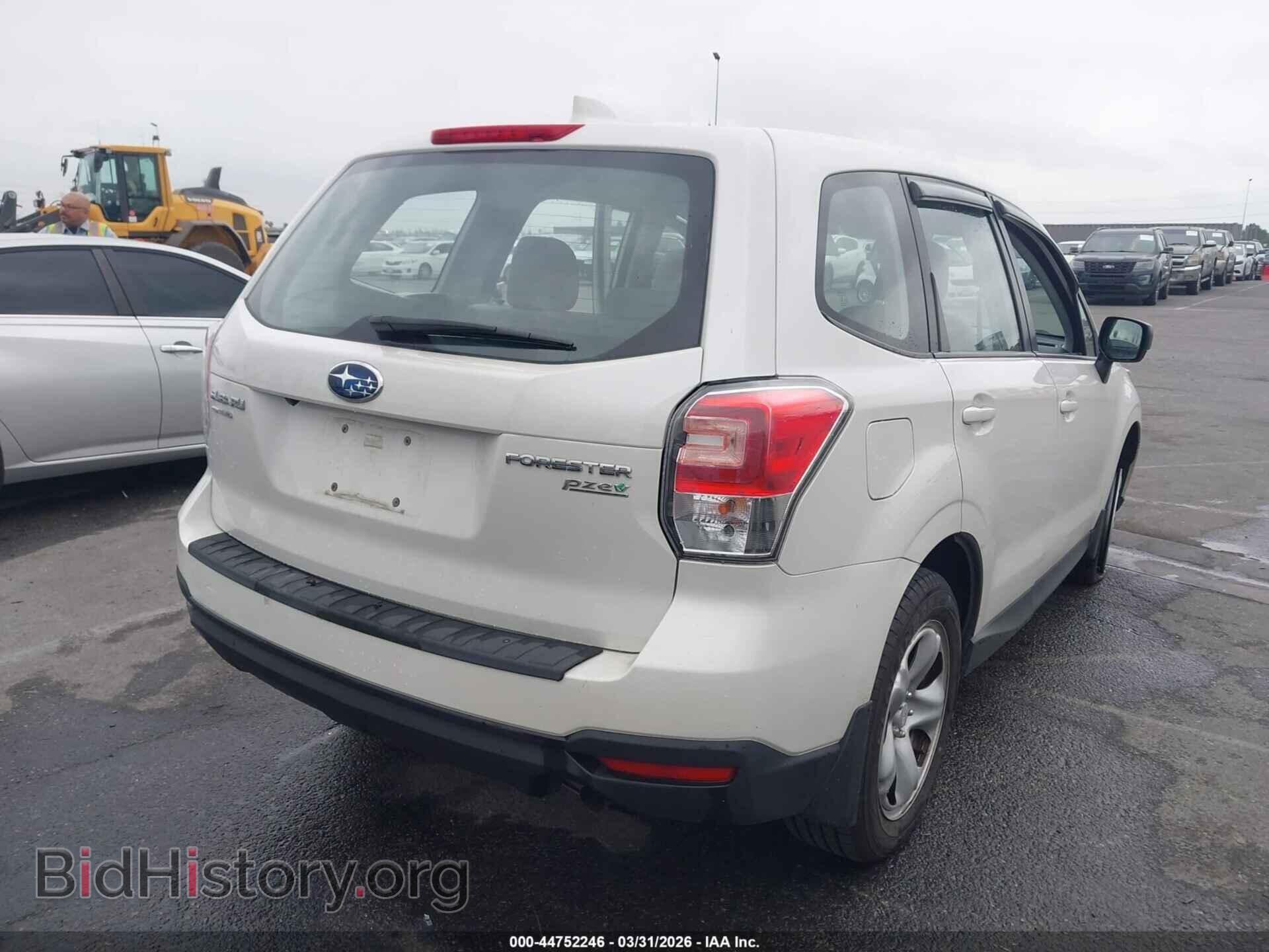2017 SUBARU FORESTER - VIN: JF2SJAAC2HH450462 - Photo 4