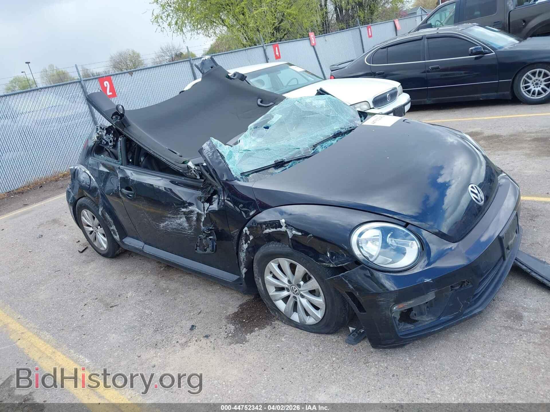 Фотография 3VWF17AT6HM629681 - VOLKSWAGEN BEETLE 2017