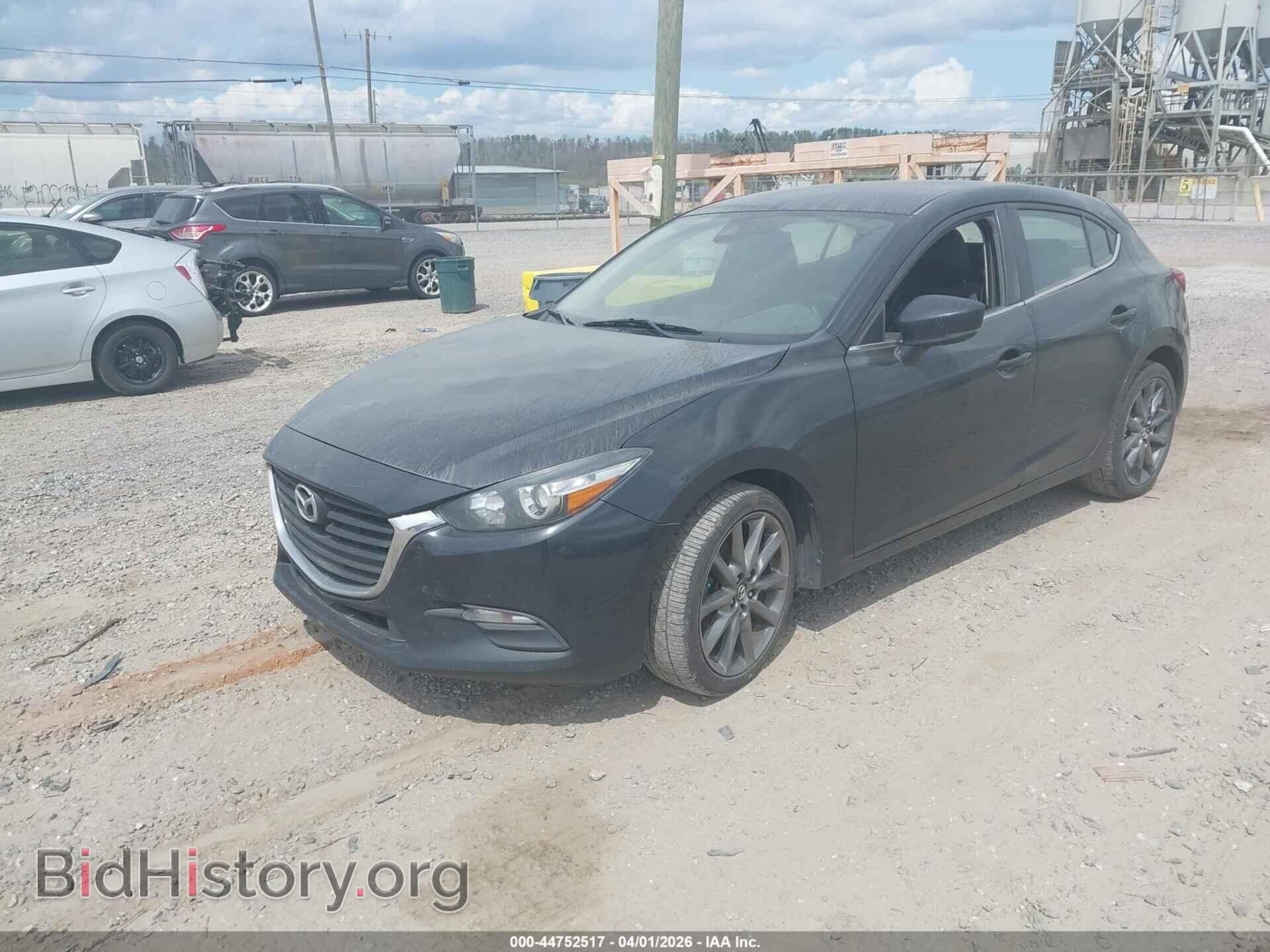 2018 MAZDA MAZDA3 - VIN: 3MZBN1L34JM272441 - Фото 2