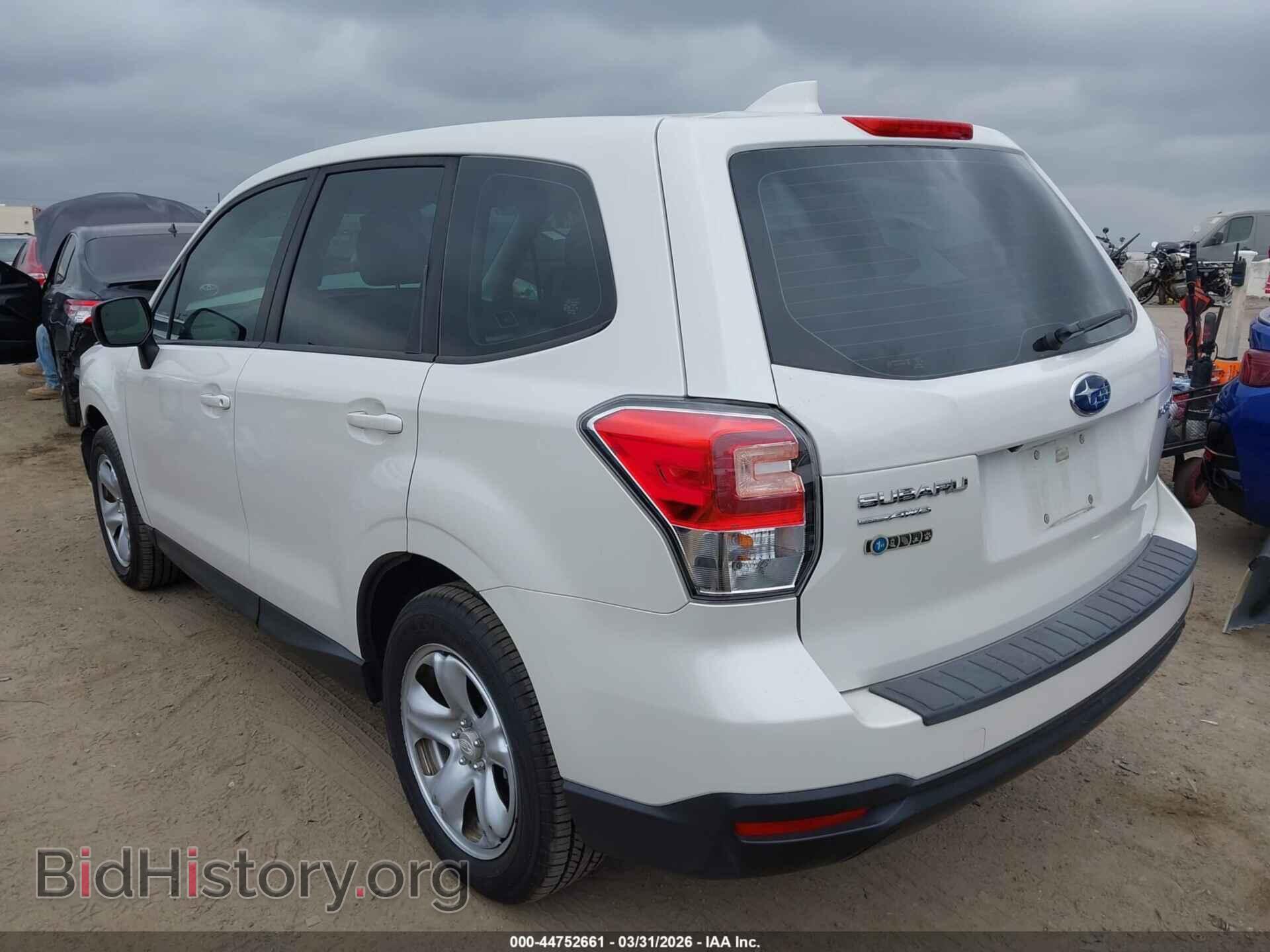 2018 SUBARU FORESTER - VIN: JF2SJAAC4JH556188 - Фото 3