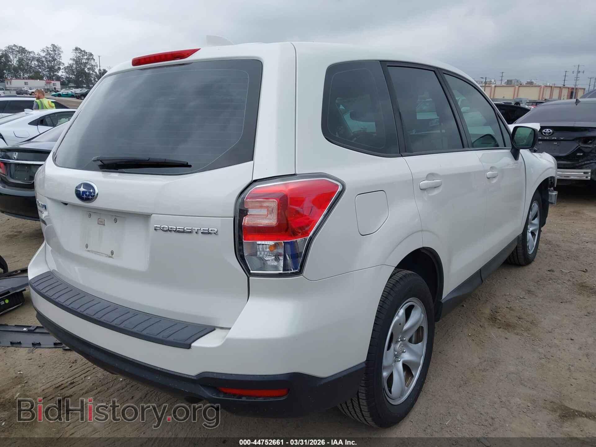 2018 SUBARU FORESTER - VIN: JF2SJAAC4JH556188 - Фото 4