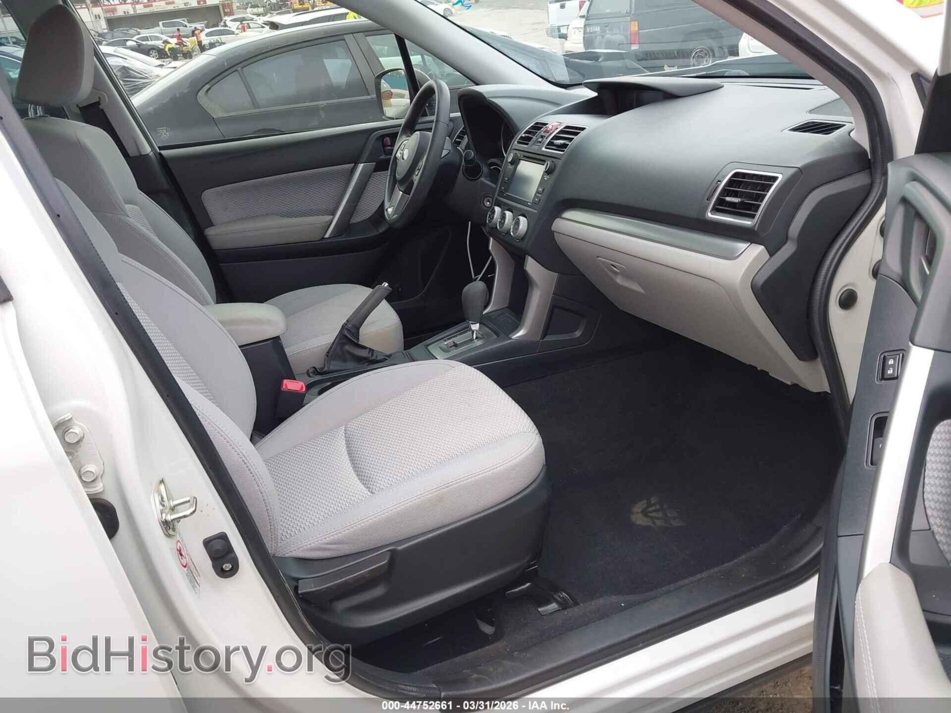 2018 SUBARU FORESTER - VIN: JF2SJAAC4JH556188 - Фото 5