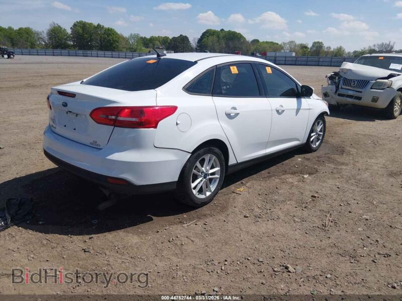 2016 Ford FOCUS (VIN 1FADP3F22GL241757) — photo 4 of 12