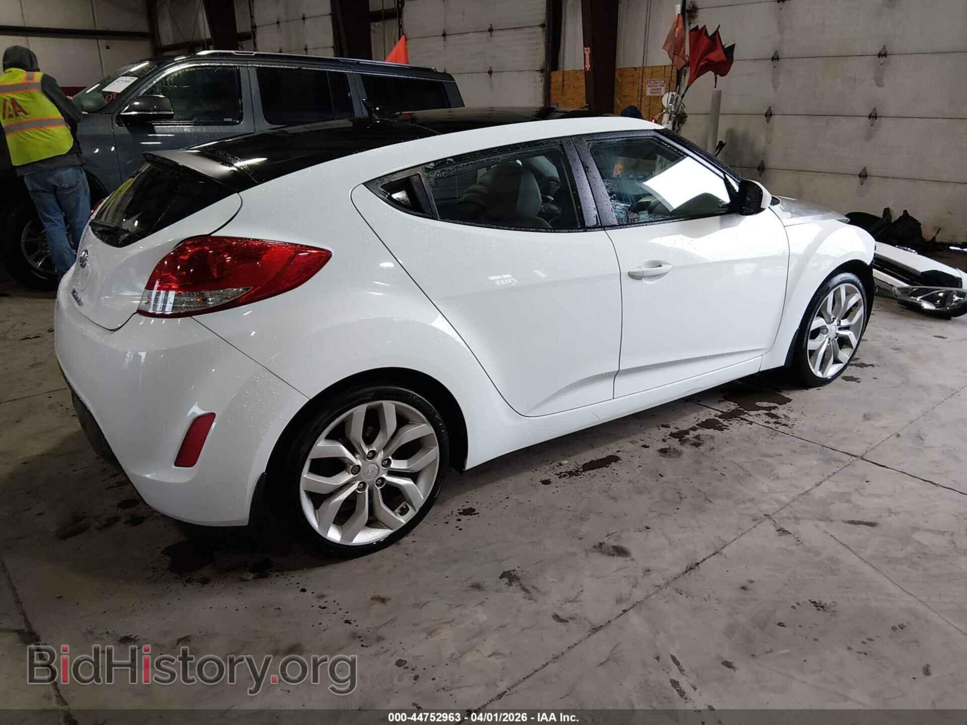2013 HYUNDAI VELOSTER - VIN: KMHTC6AD5DU111243 - Фото 4