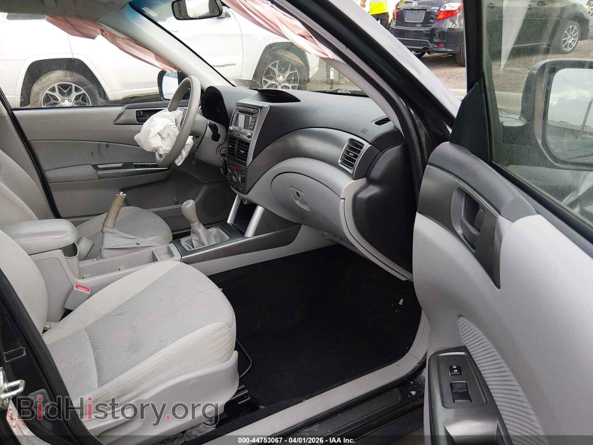 2011 SUBARU FORESTER - VIN: JF2SHABC1BG735645 - Фото 5