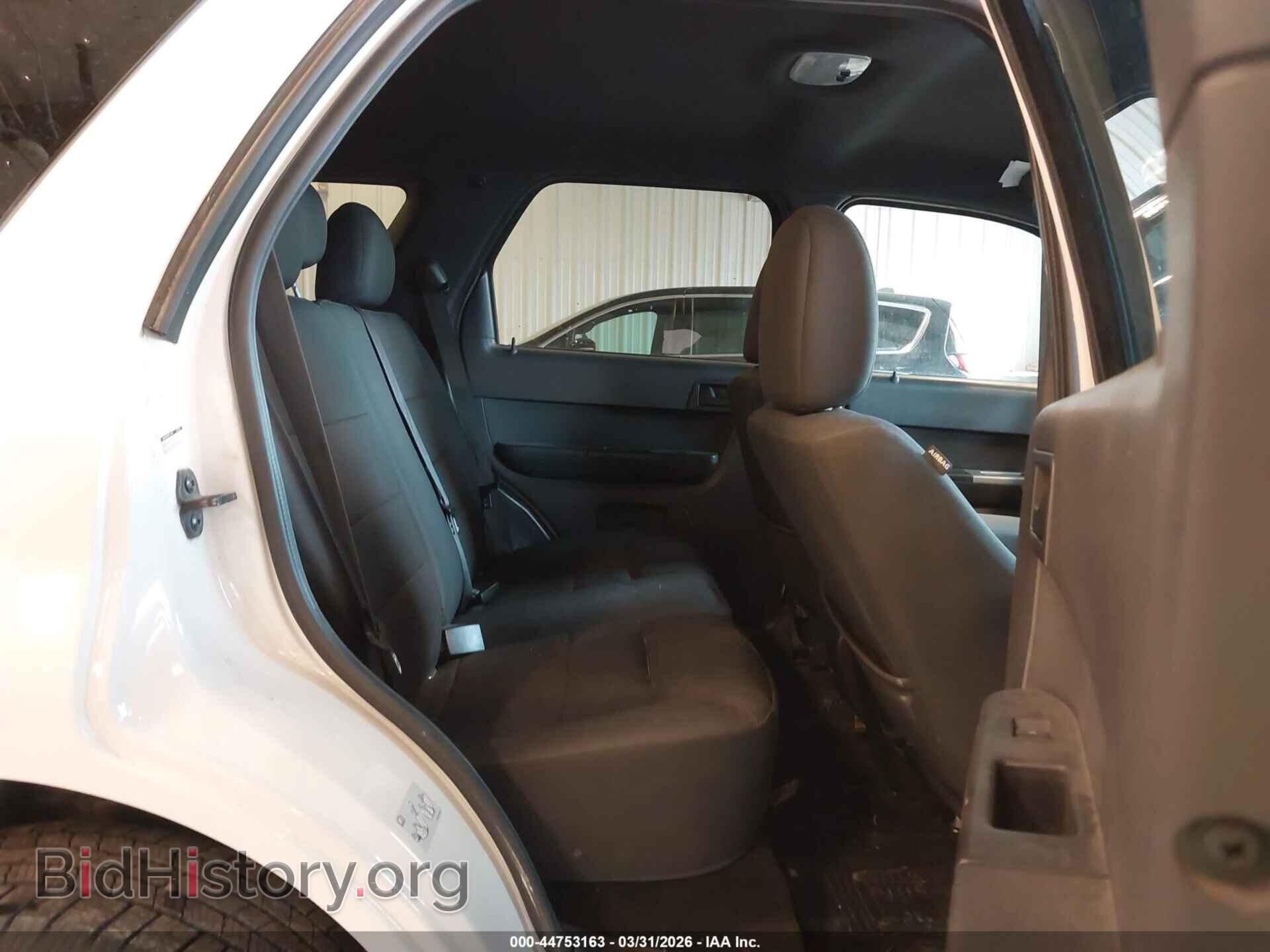 2011 FORD ESCAPE - VIN: 1FMCU0DG9BKC56097 - Фото 8