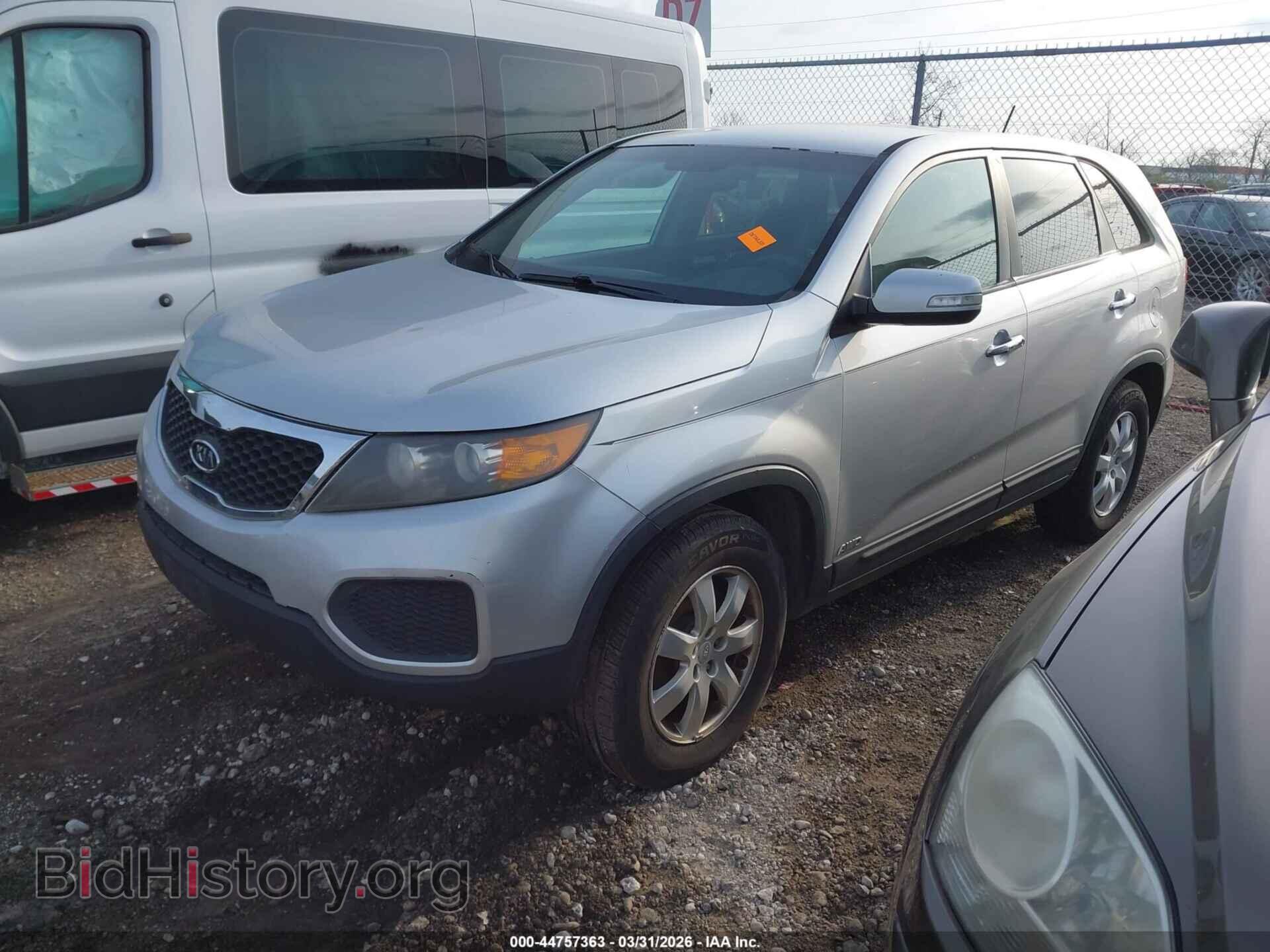 2012 KIA SORENTO - VIN: 5XYKTCA60CG190823 - Фото 2