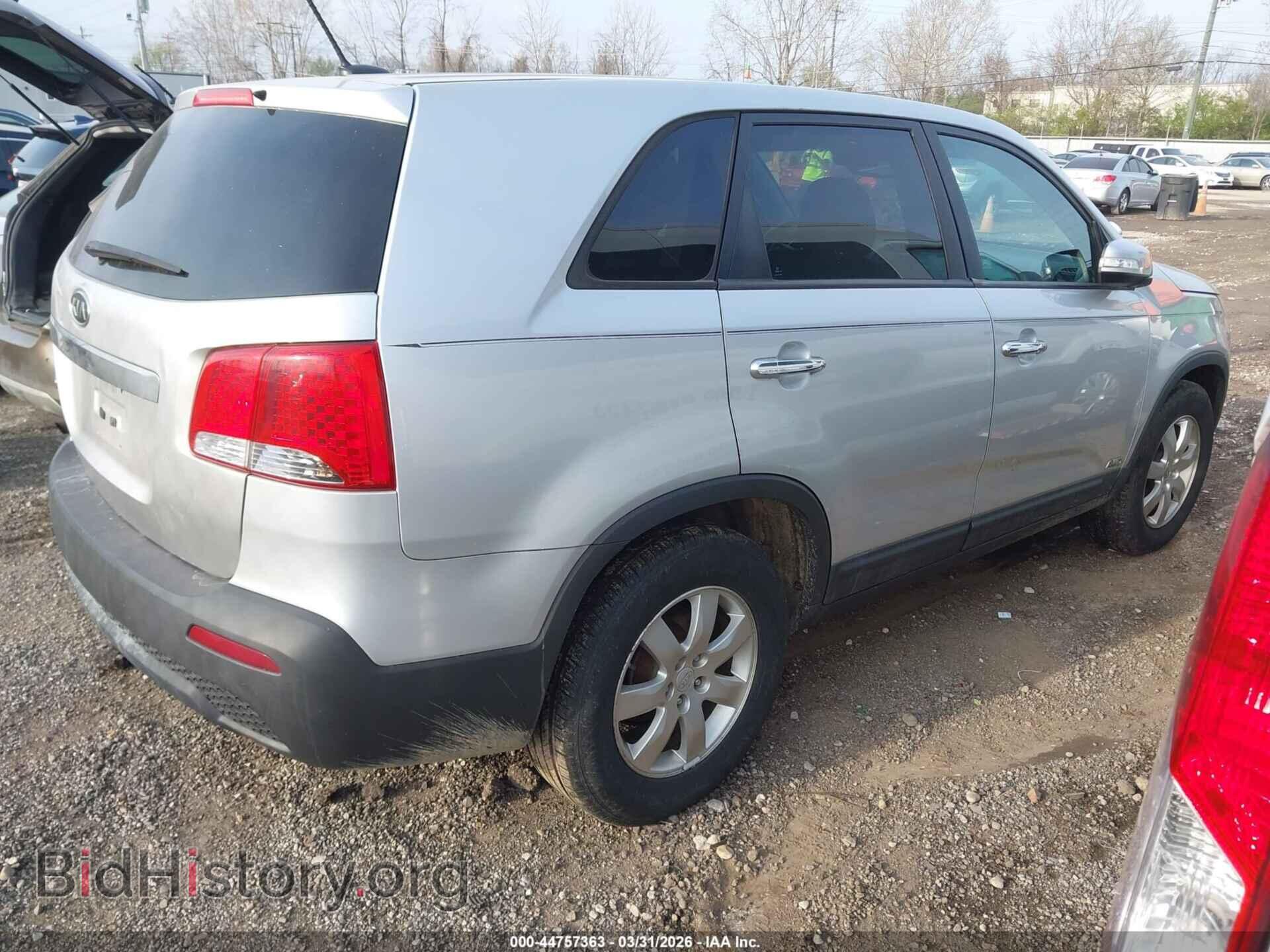 2012 KIA SORENTO - VIN: 5XYKTCA60CG190823 - Фото 4