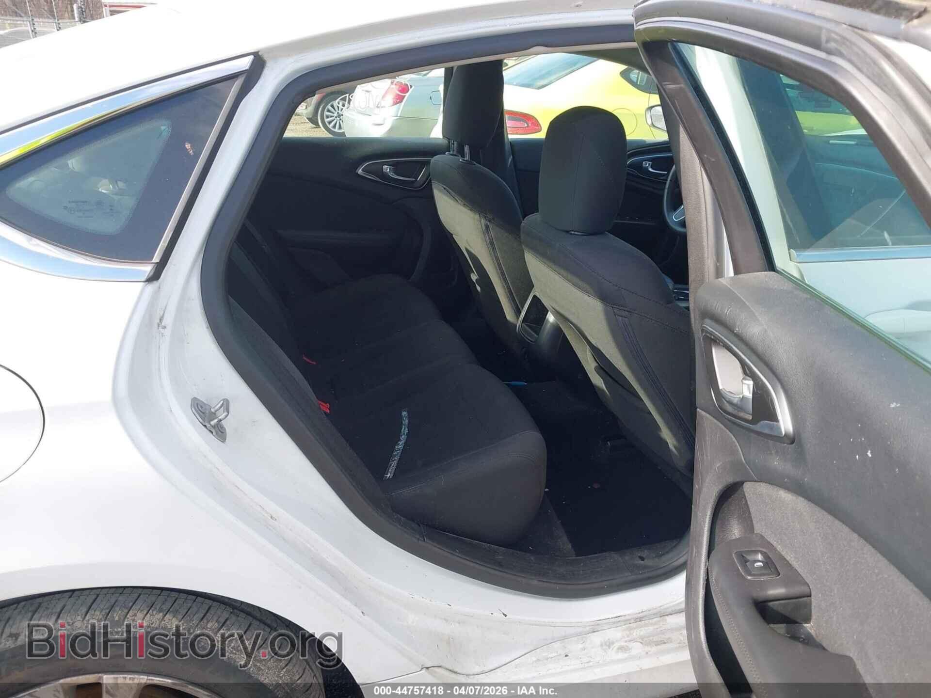 2015 CHRYSLER 200 - VIN: 1C3CCCABXFN756635 - Фото 8