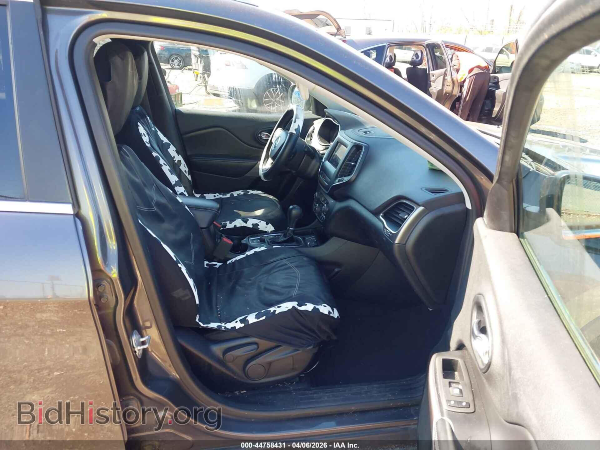 2019 JEEP CHEROKEE - VIN: 1C4PJLLB5KD434467 - Фото 5